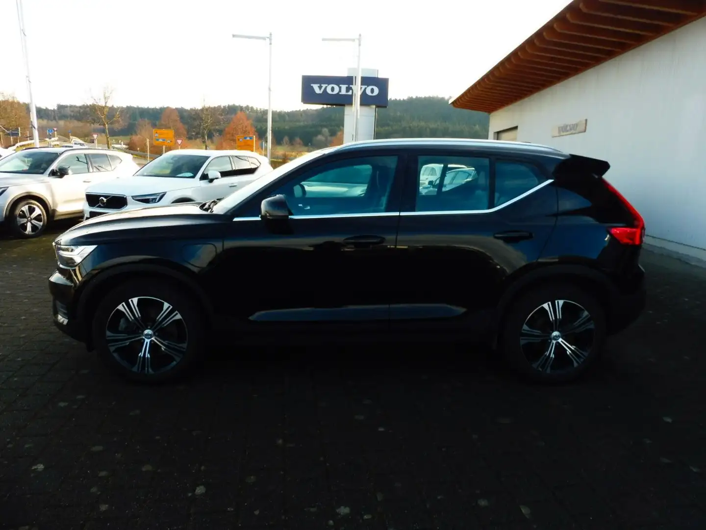 Volvo XC40 T5 Inscription Recharge Plug-In Hybrid 2WD Schwarz - 2
