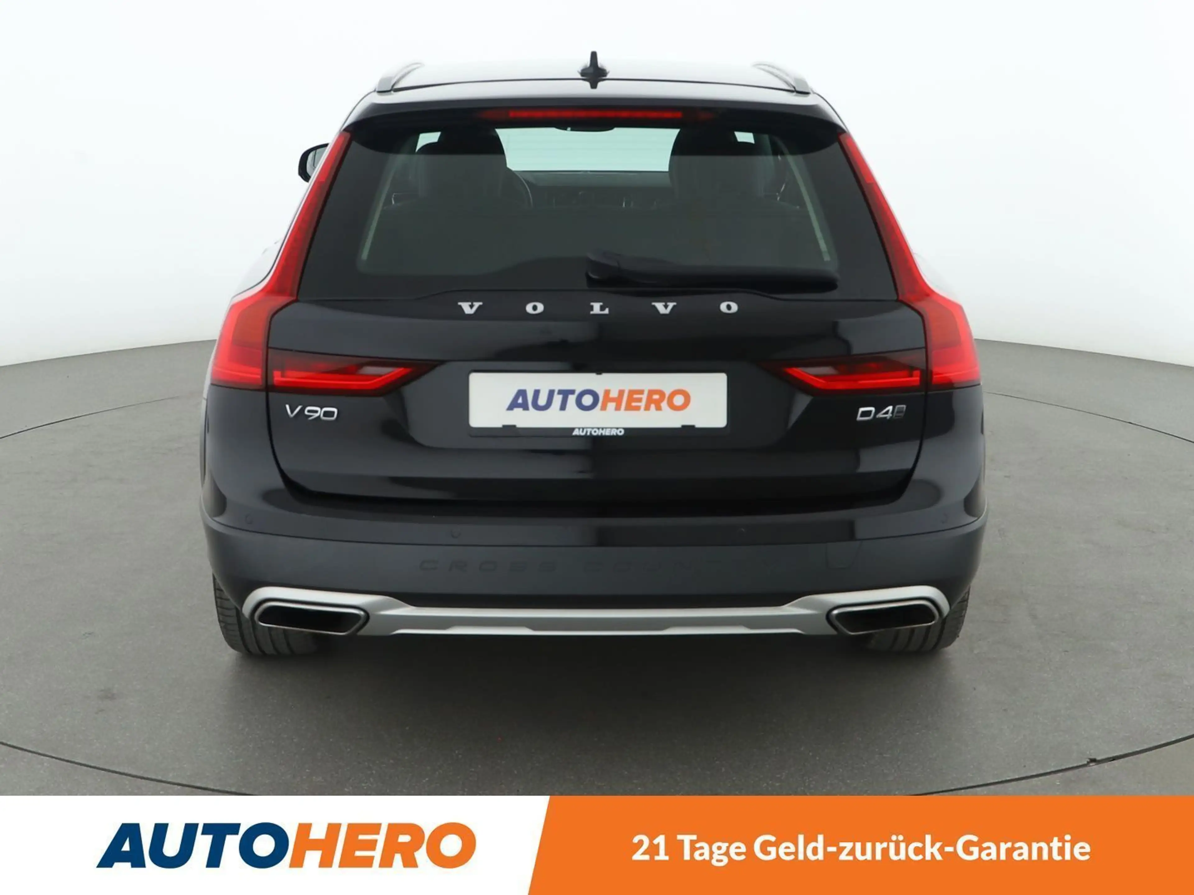 Volvo V90 Cross Country 2.0 D4 Pro AWD Aut.*NAVI*LED*ACC*PDC*SHZ* — photo 5
