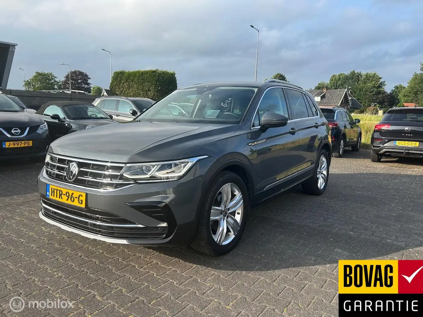 Volkswagen Tiguan 1.5 TSI Elegance Grijs - 1