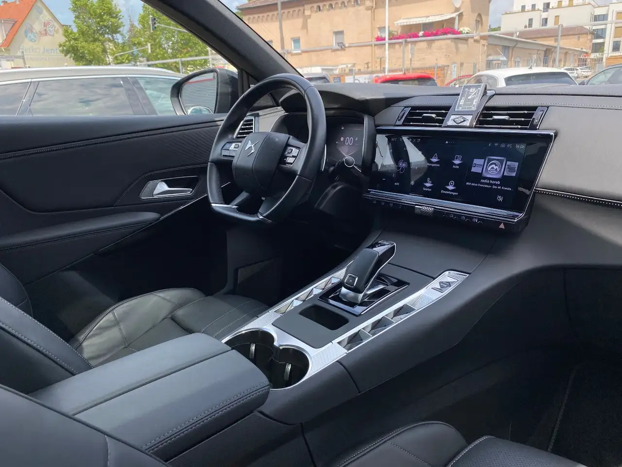 DS Automobiles DS 7 Crossback 2025 — фото 12