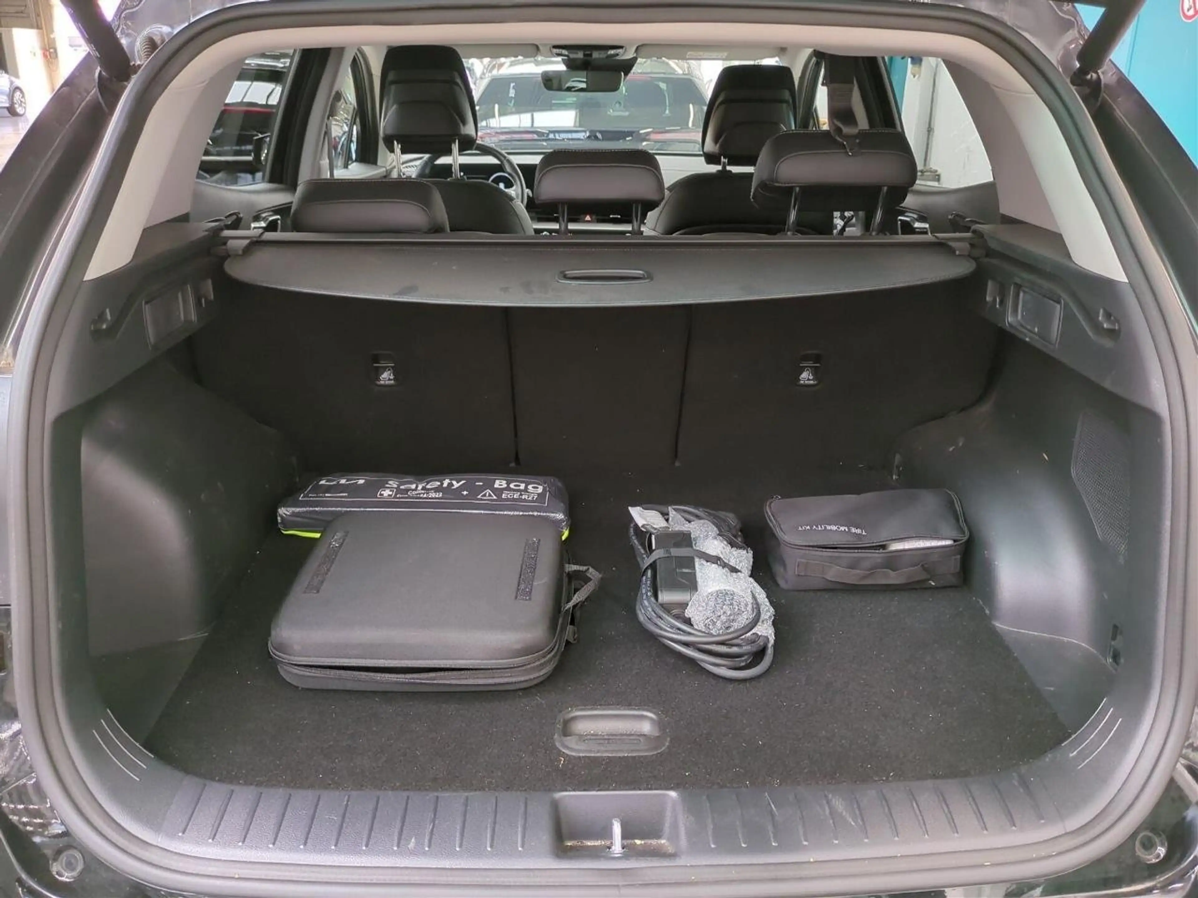 Kia Sportage 1.6 T-GDI Plug-in Hybrid Plug&Ride 4WD — photo 11