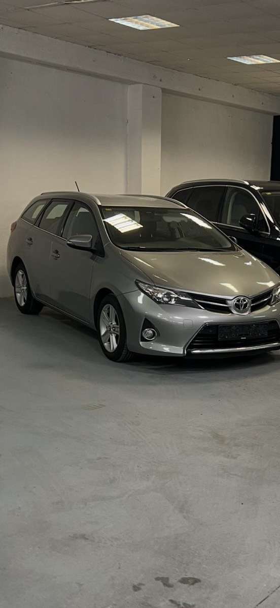 Toyota Auris 130 Touring Sports - foto 1