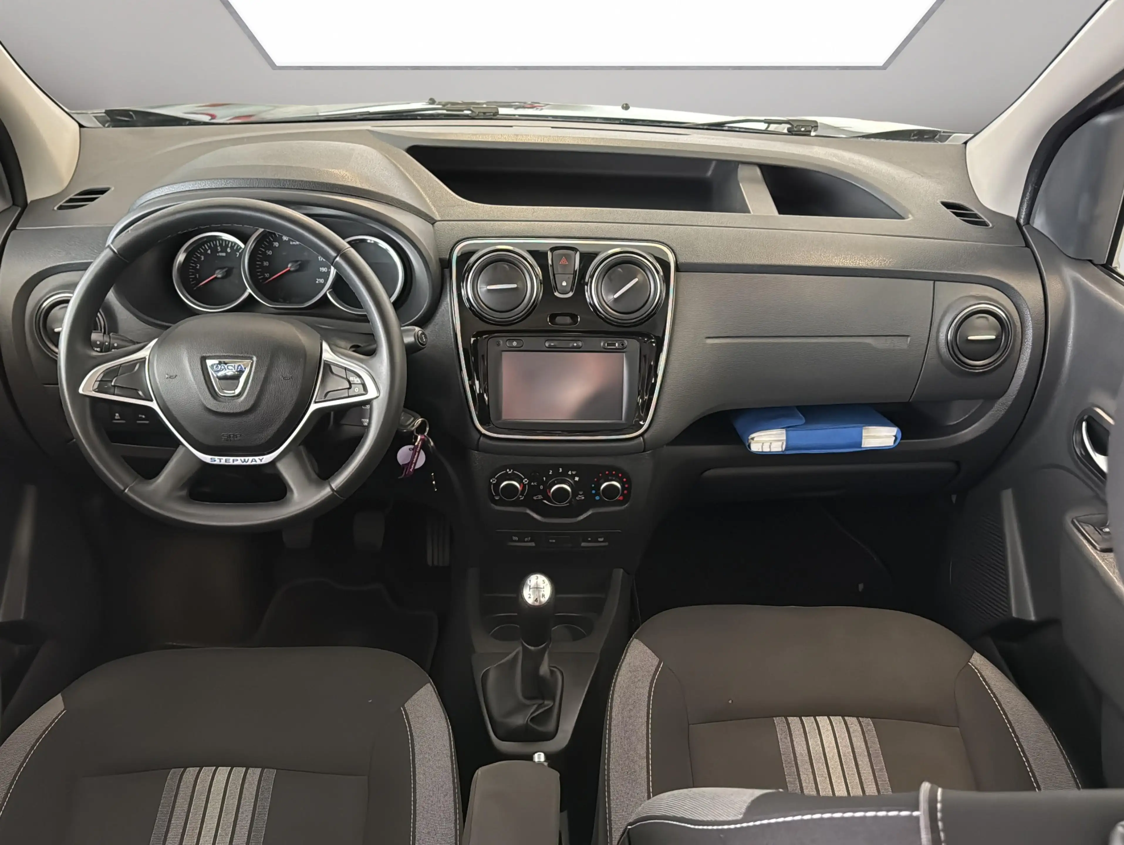 Dacia Dokker 1.2 Stepway Celebration|Klima|Navi|Kamera — photo 9