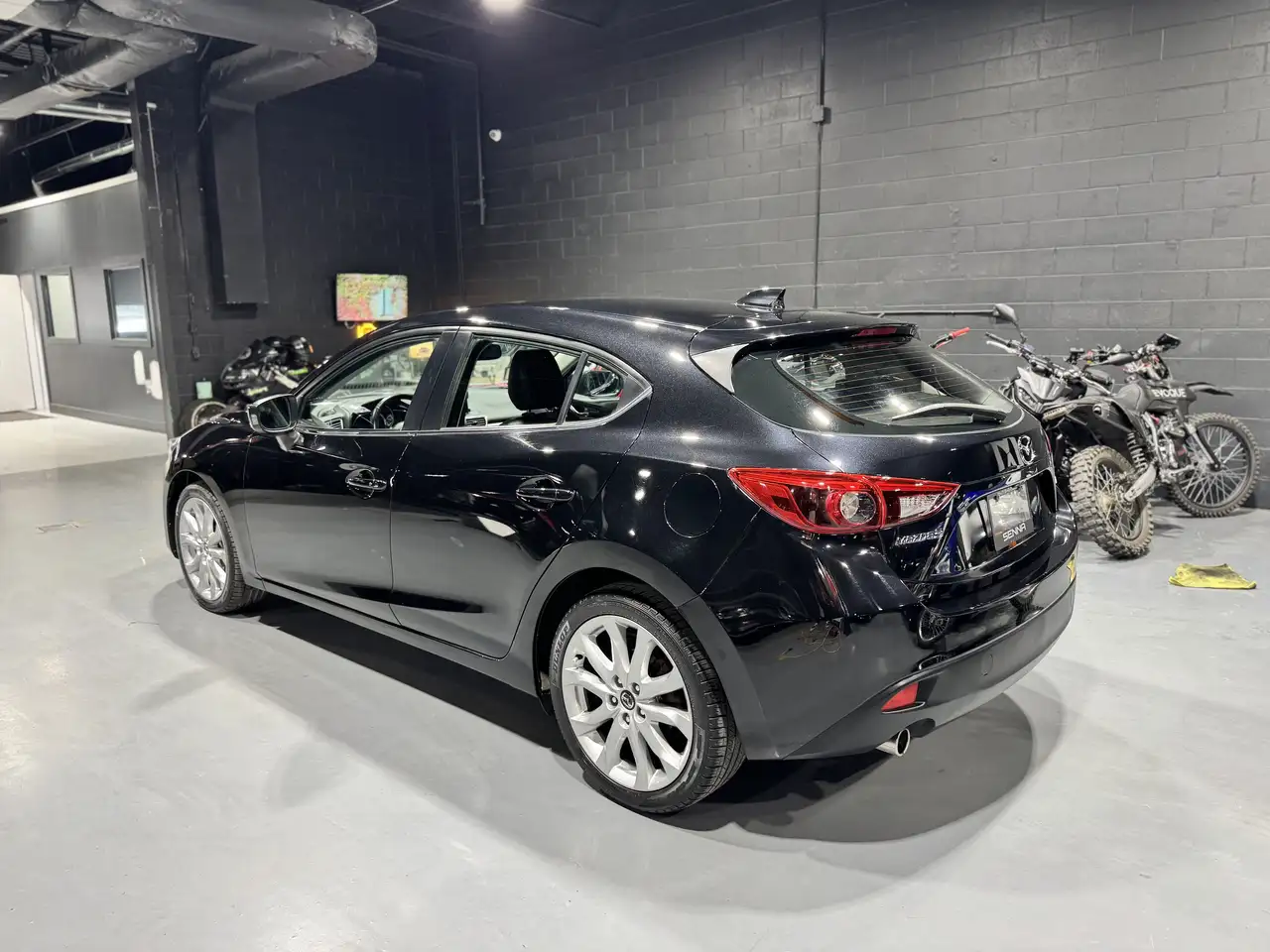 Mazda 3 photo Mazda 3