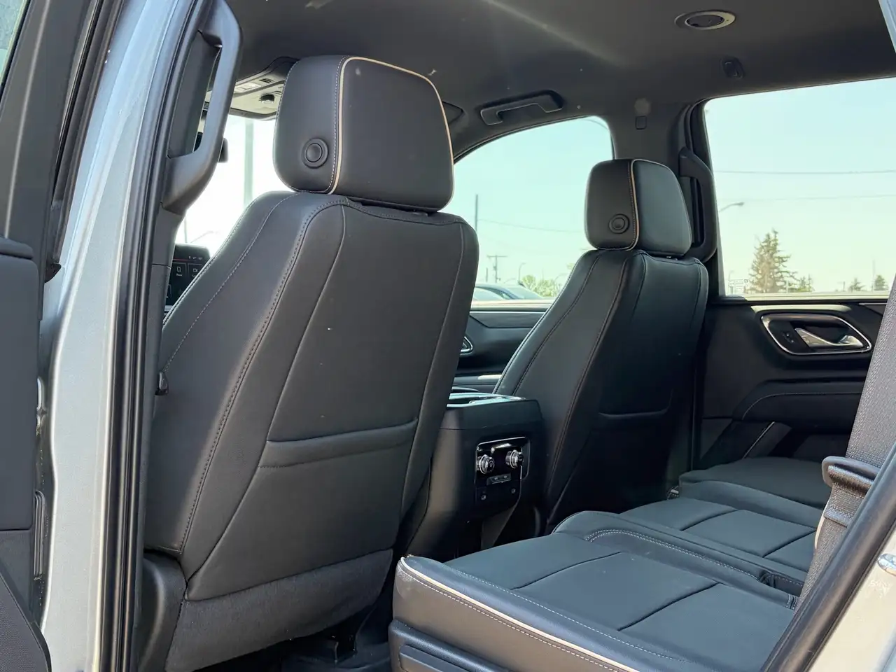 GMC Yukon снимка GMC Yukon