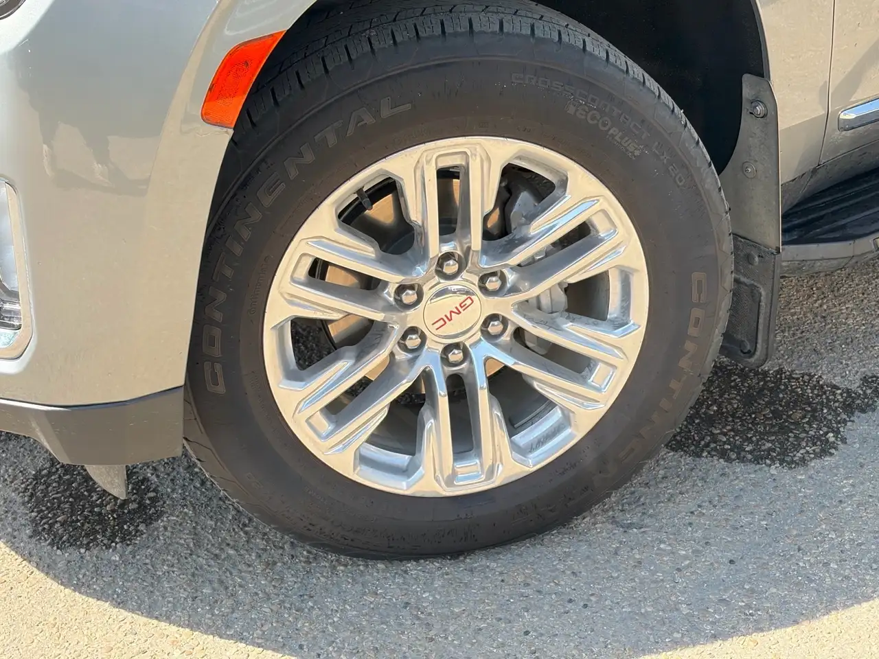 GMC Yukon снимка GMC Yukon