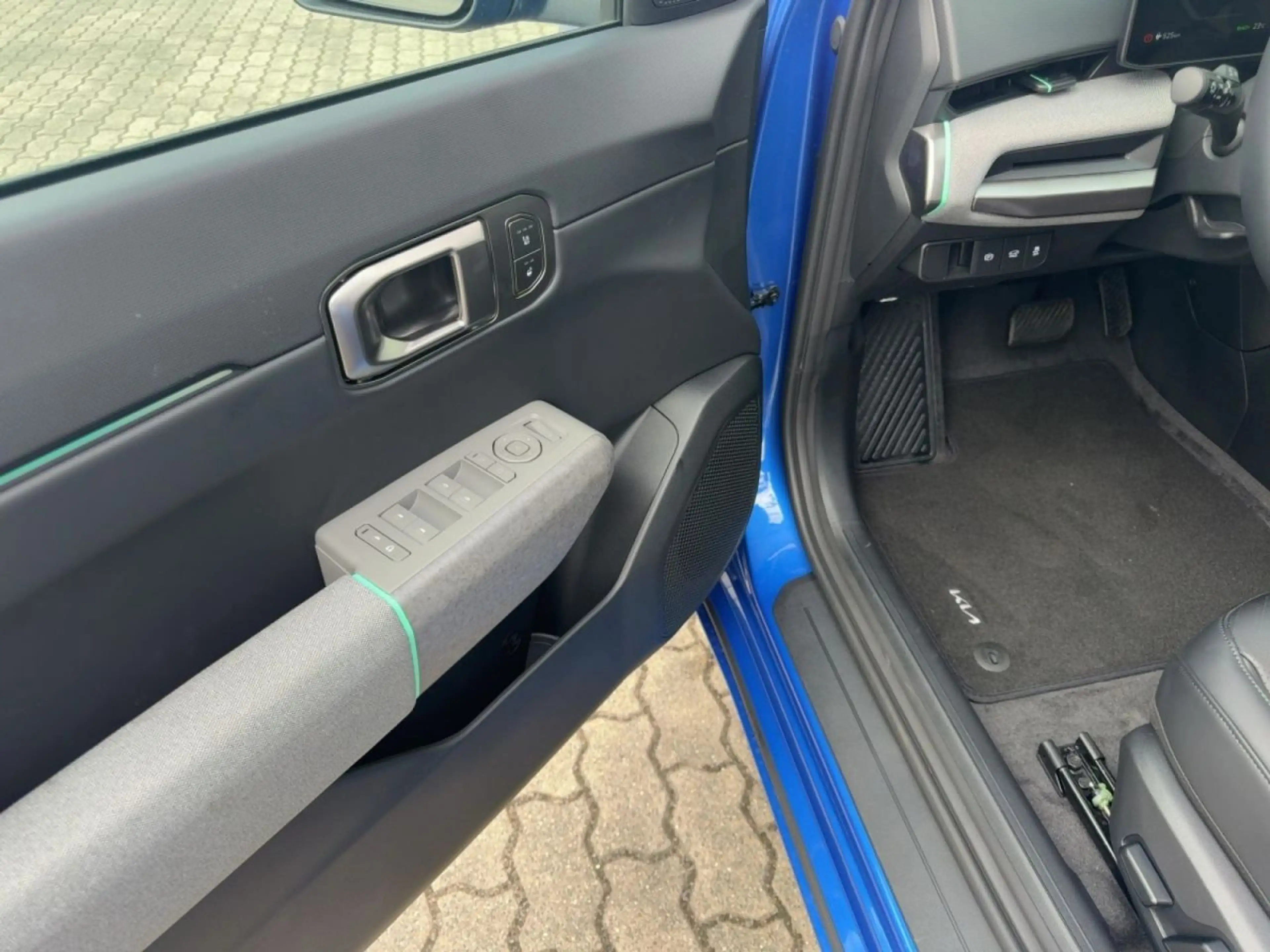 Kia EV4 81,4 kWh Earth FWD — photo 9