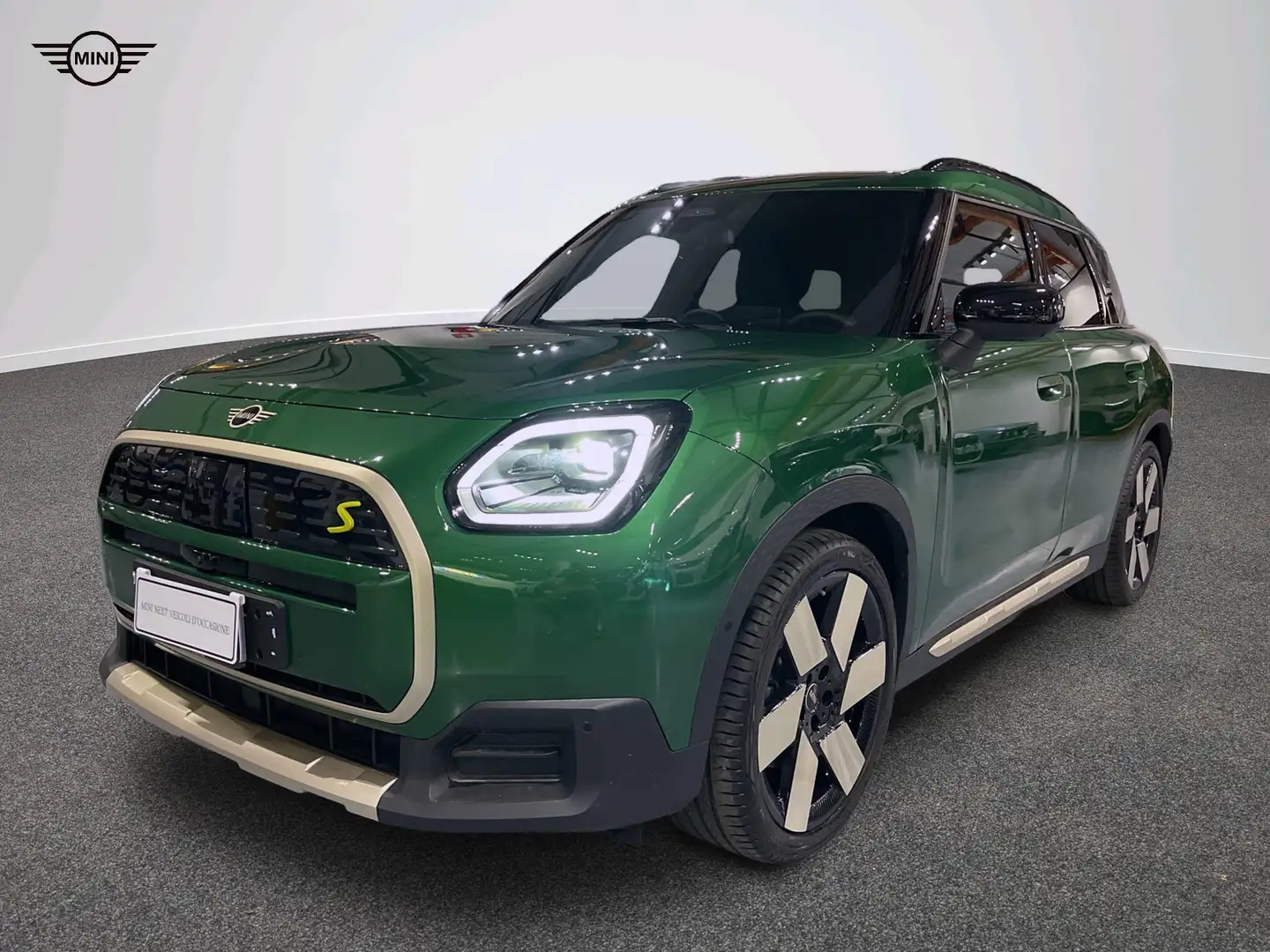 MINI Countryman SE All4 Favoured Trim Verde - 1