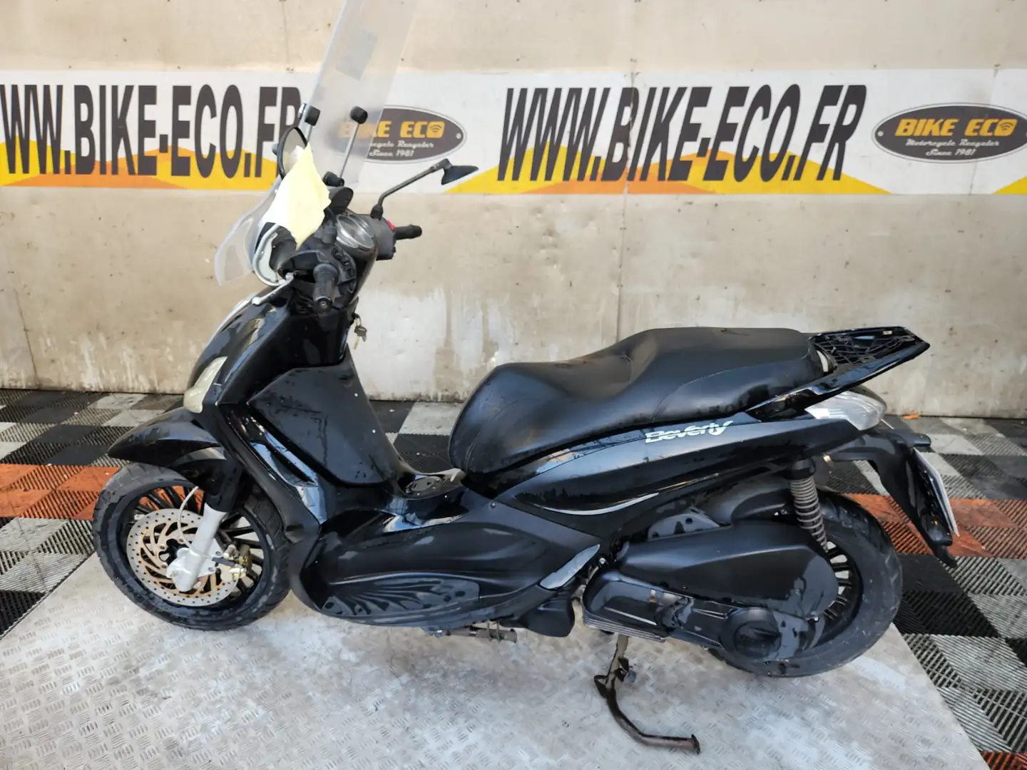 Piaggio Liberty 125 Gris - 2