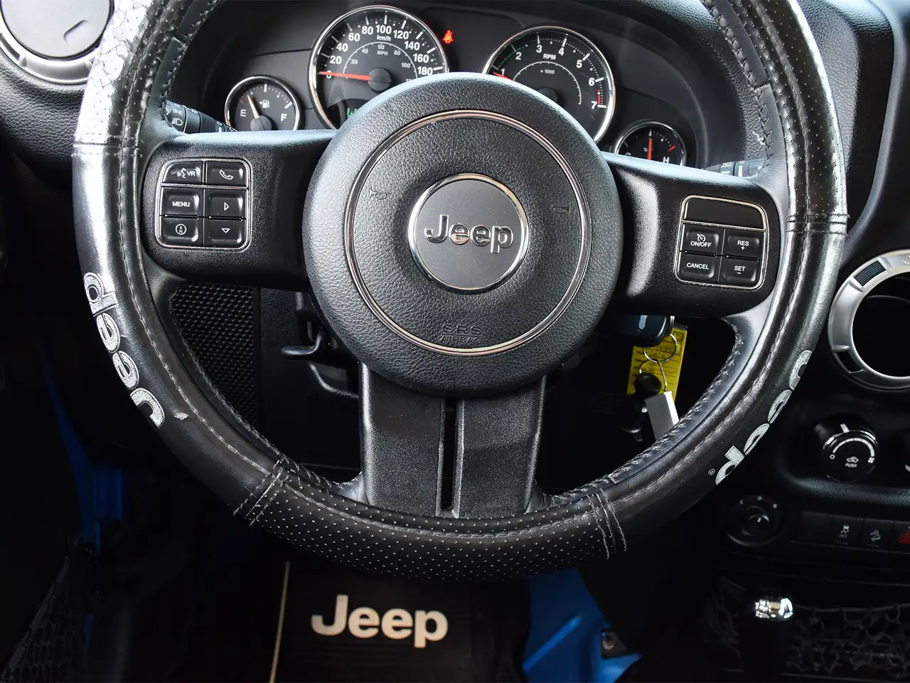 Jeep Wrangler снимка Jeep Wrangler