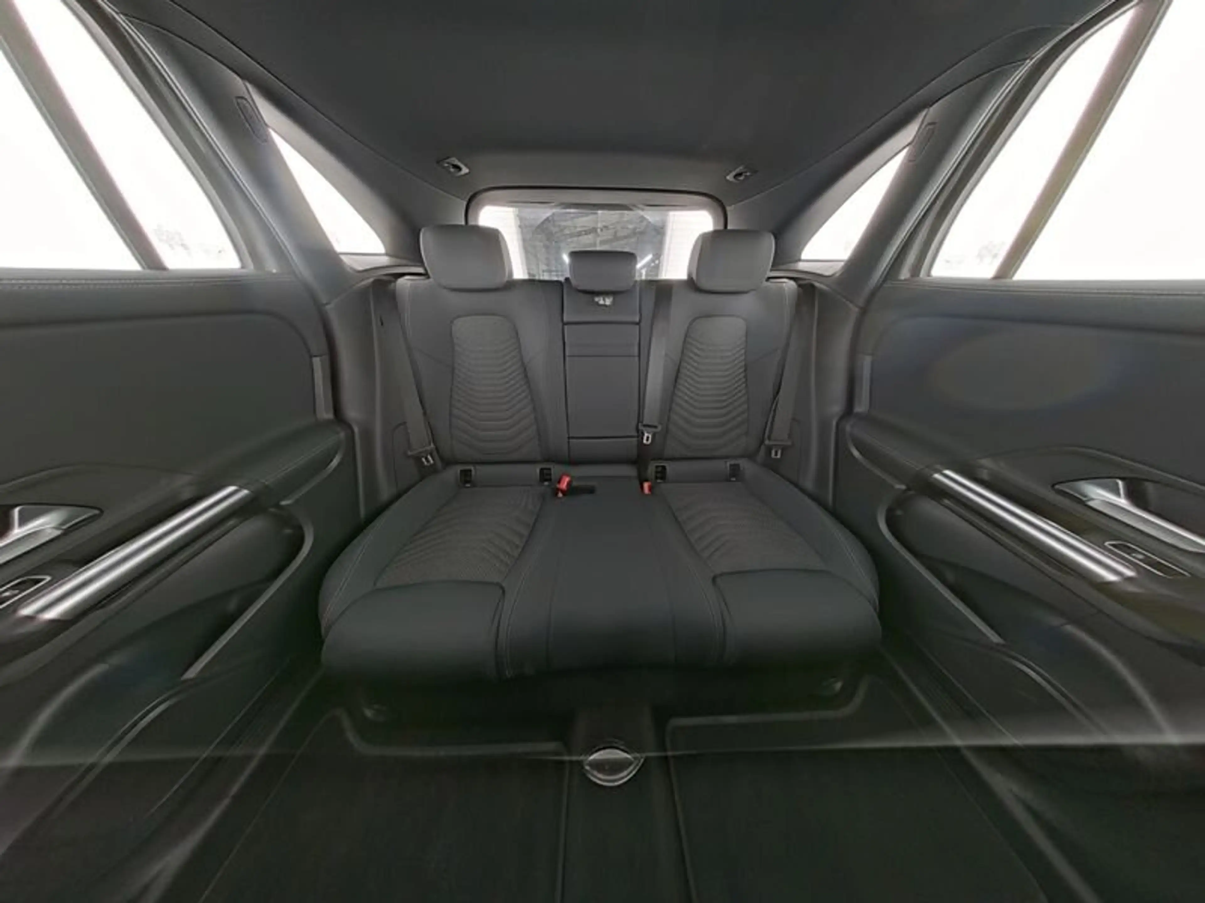 Mercedes-Benz EQA 350 4M Progressive DISTRO Memo CarPlay KEYLE — photo 7