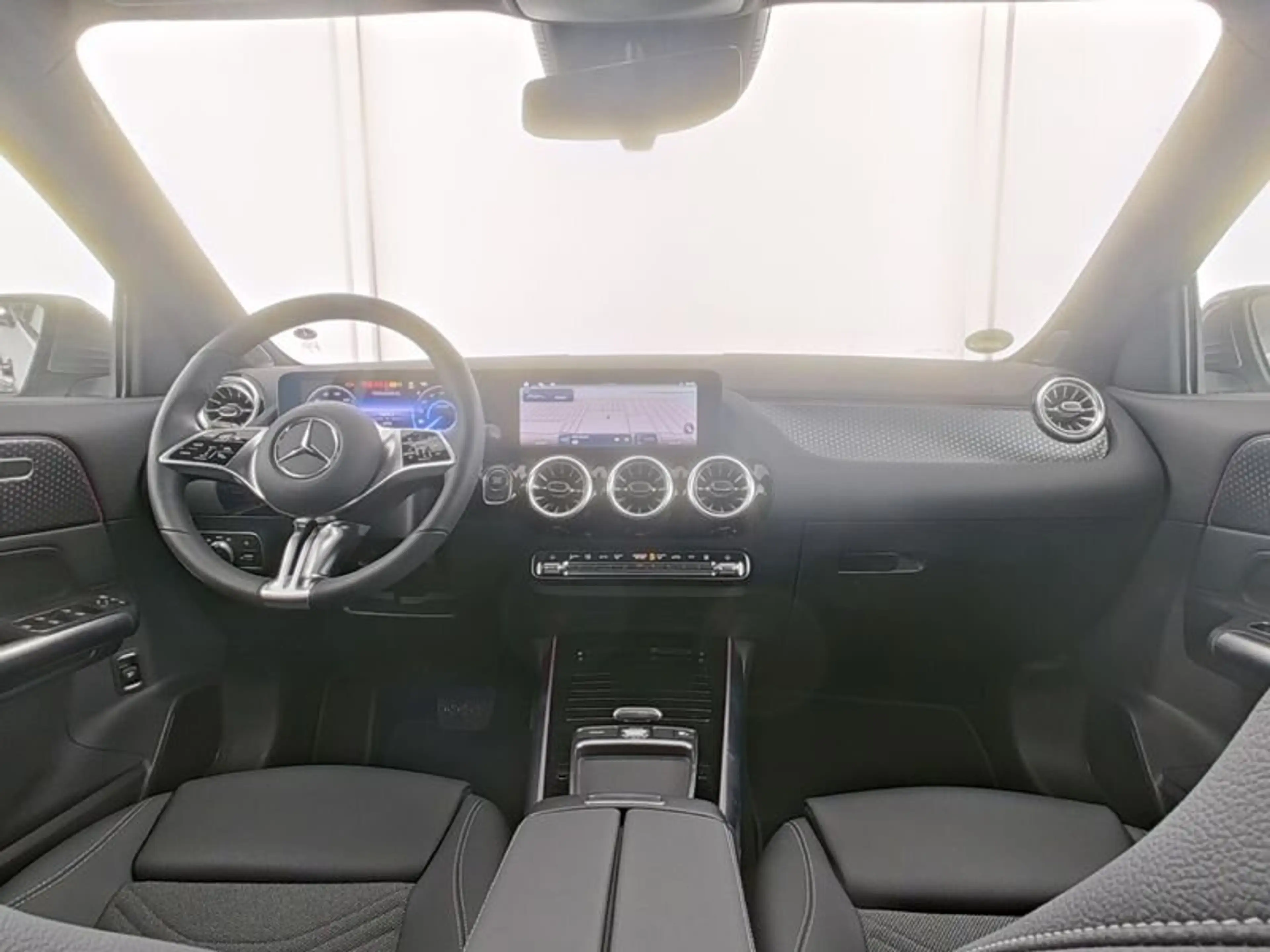 Mercedes-Benz EQA 350 4M Progressive DISTRO Memo CarPlay KEYLE — photo 6