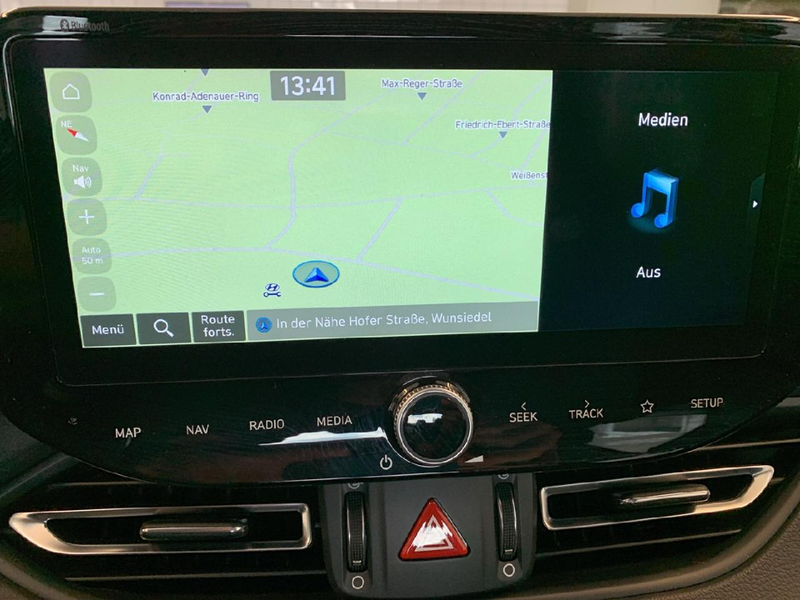 Hyundai i30 Intro Edition Mild-Hybr,KLIMA,NAVI,LED,SH,CARPLAY, — photo 10