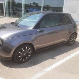 (IN ARRIVO) Honda e