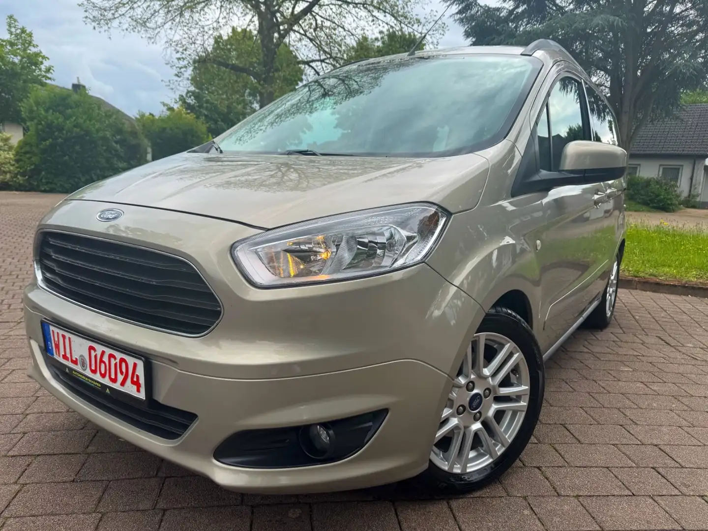 Ford Tourneo Courier Titanium*KAMERA*KLIMA*1.HAND* Grigio - 1