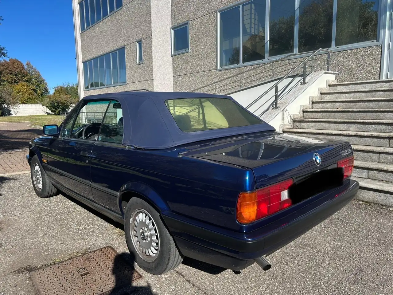BMW 320i Cabrio L ASI e CRS, foto 2