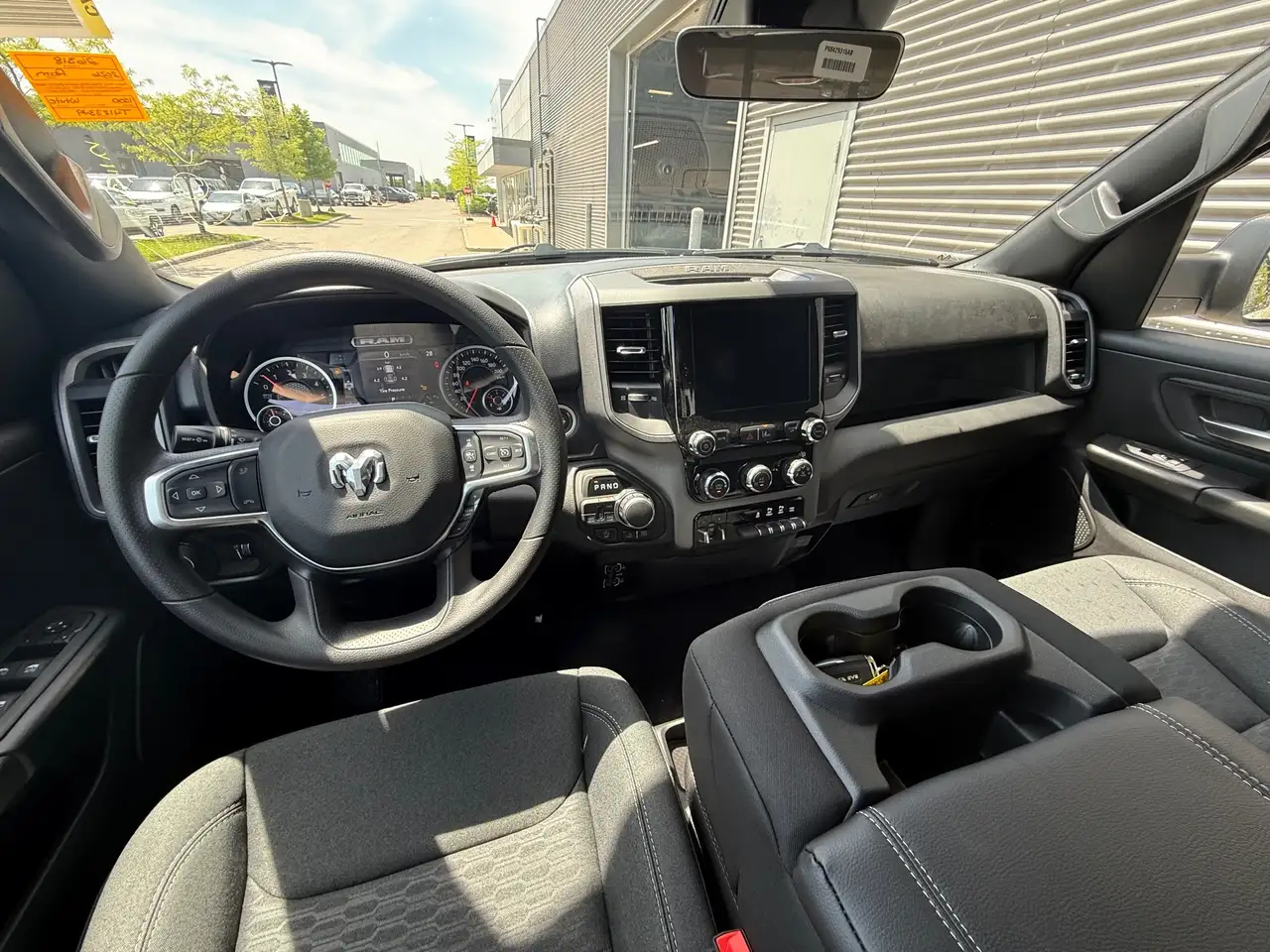 RAM 1500 снимка RAM 1500