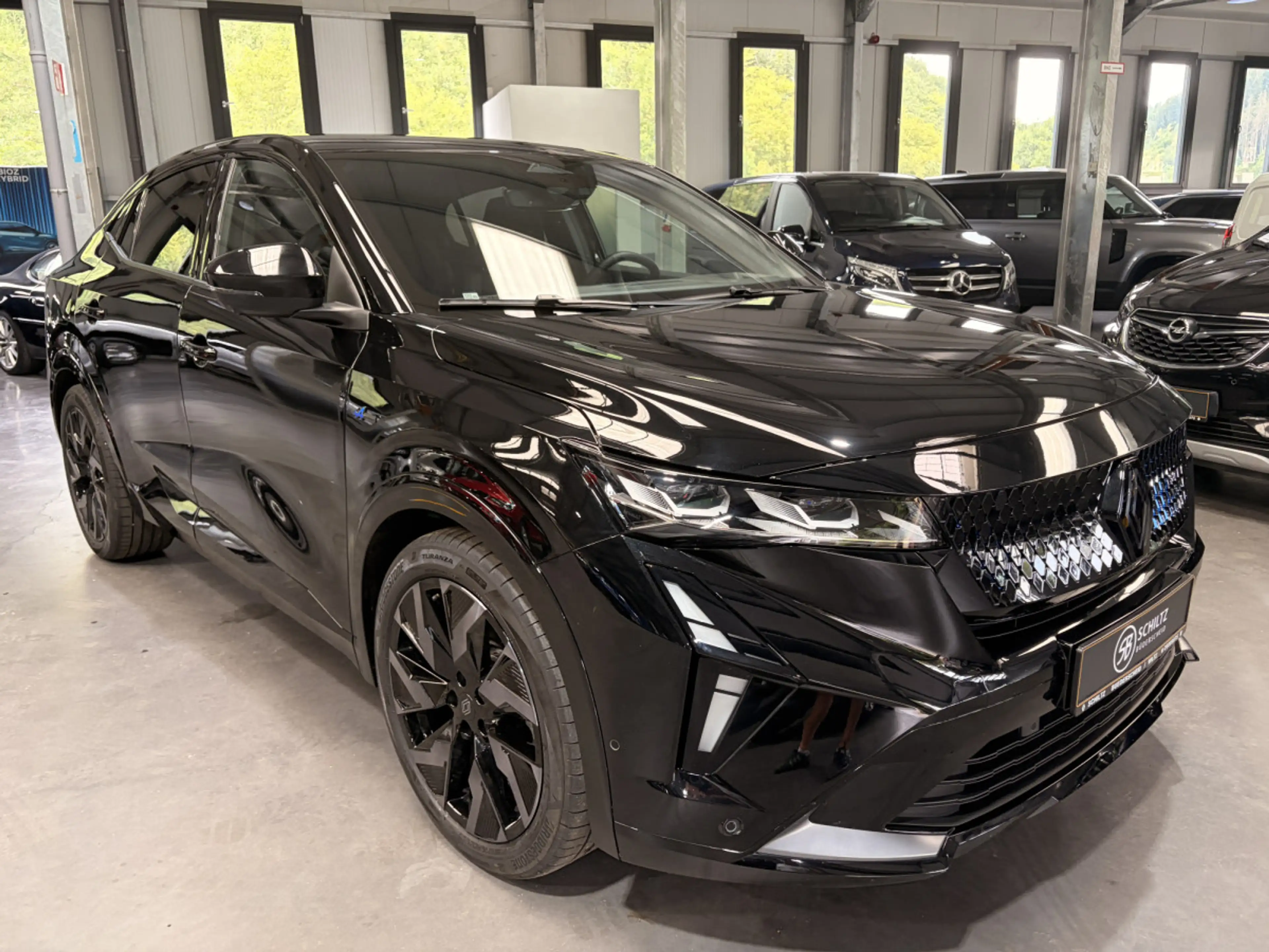 Renault Rafale Esprit Alpine 200HP Full Hybrid 4 Control
