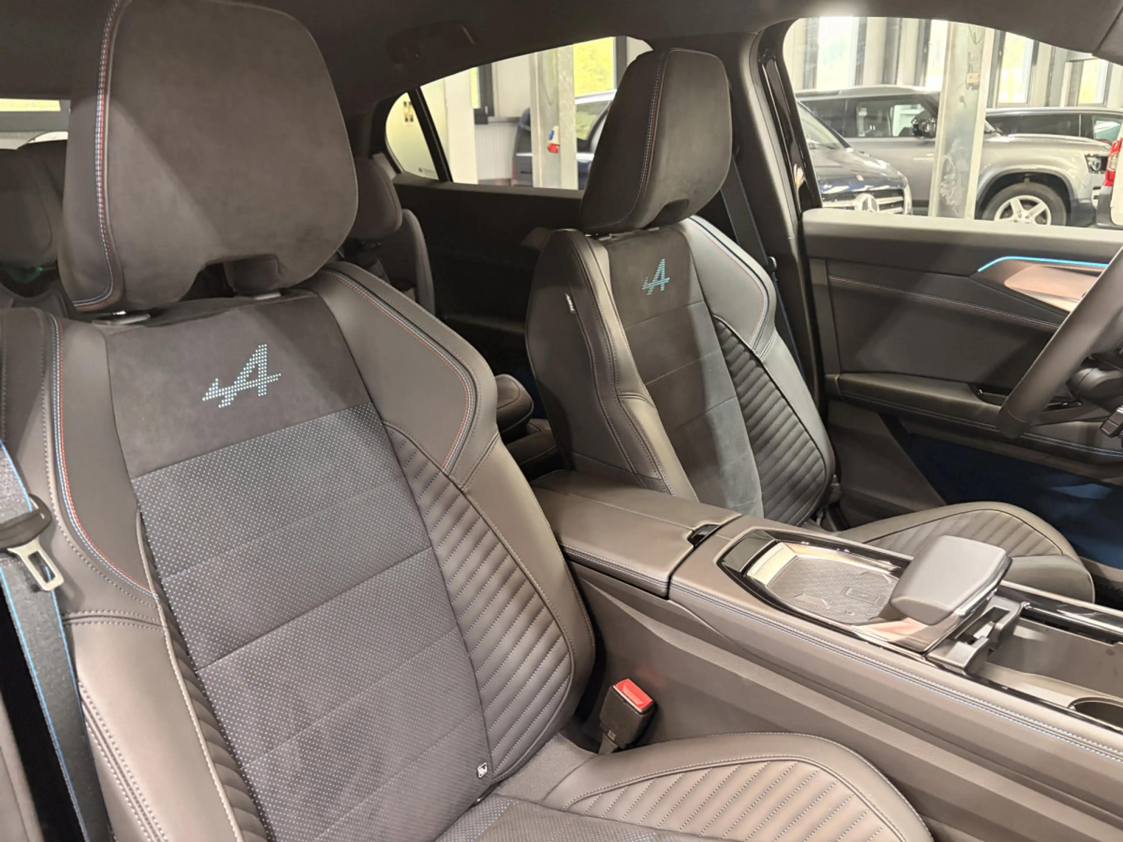 Renault Rafale Esprit Alpine 200HP Full Hybrid 4 Control — photo 11