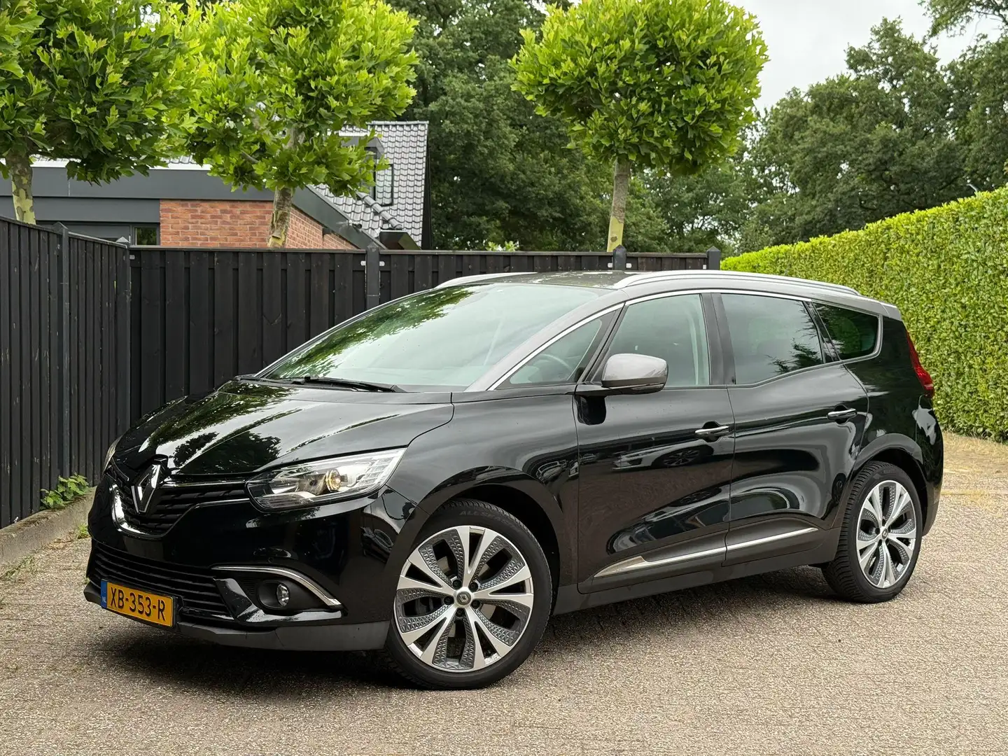 Renault Grand Scenic 1.3 TCe Intens 7p. Zwart - 1