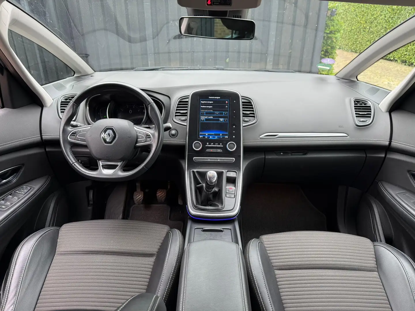 Renault Grand Scenic 1.3 TCe Intens 7p. Zwart - 2