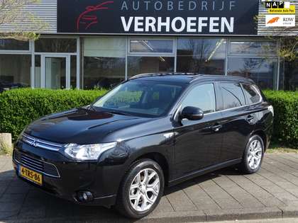 Mitsubishi Outlander 2.0 PHEV Instyle - PANORAMADAK - XENON - CRUISE/CL
