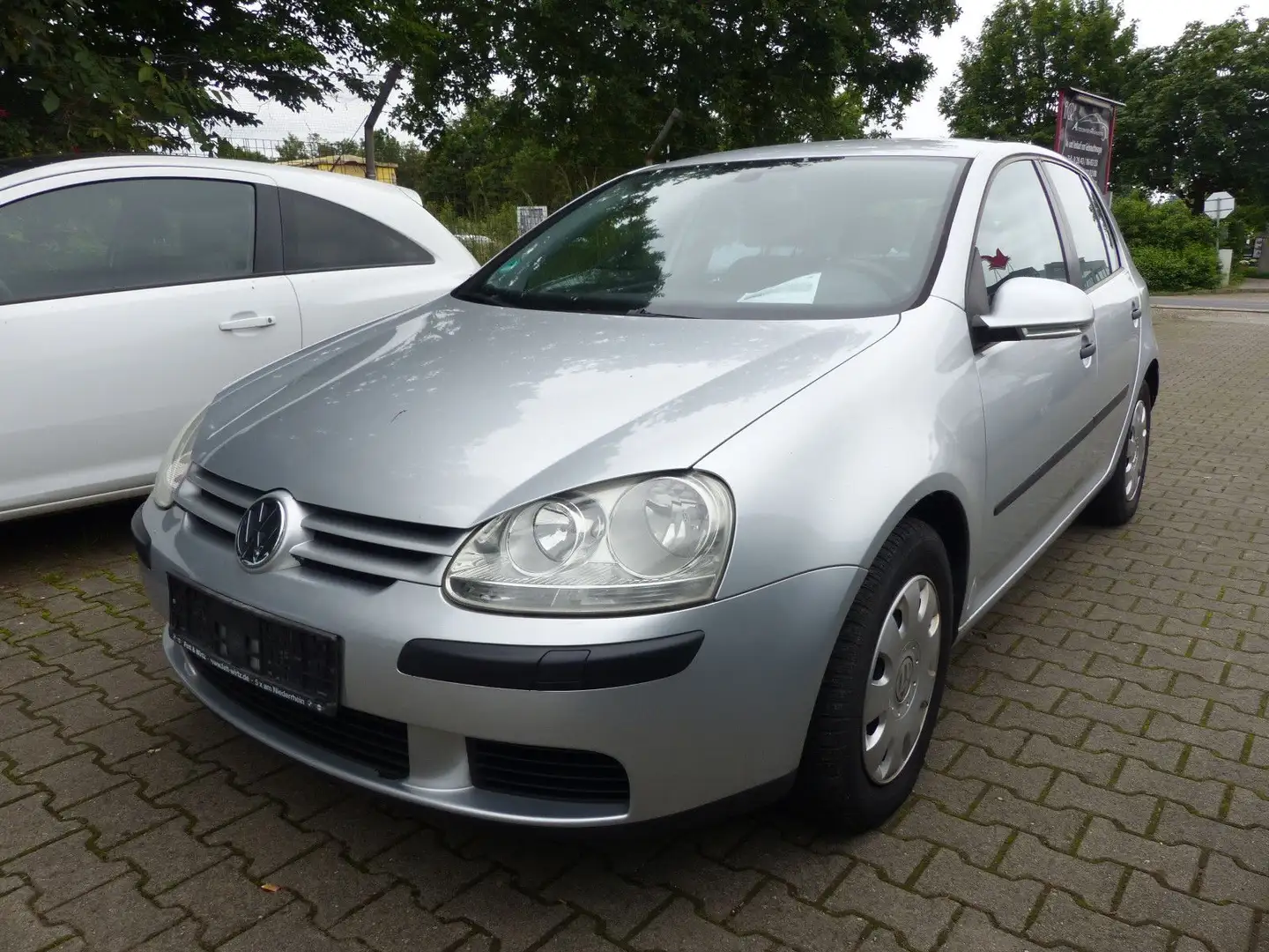 Volkswagen Golf V Lim. Comfortline Tüv Klimatronik Silber - 1