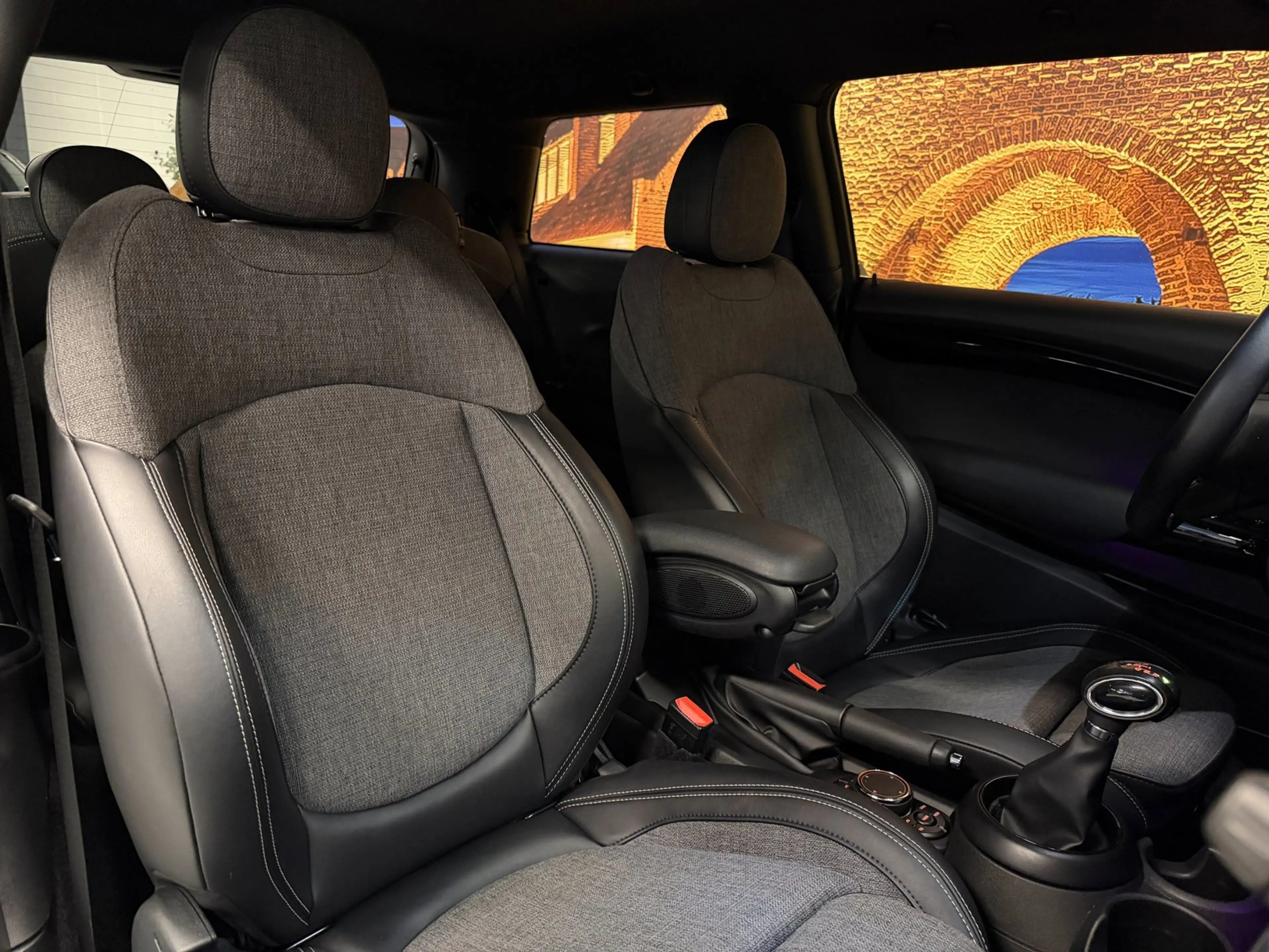 MINI John Cooper Works 1.5 Chili Serious Business JCW Automaat Navi LED P — photo 16