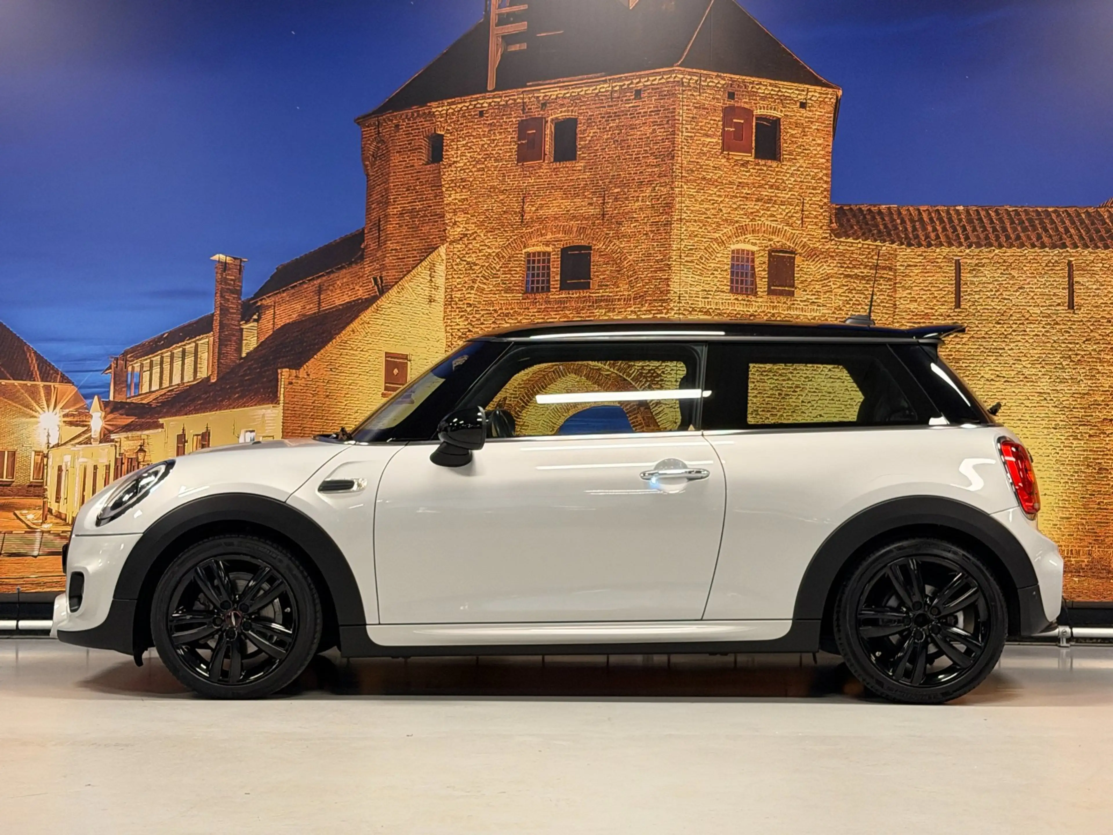 MINI John Cooper Works 1.5 Chili Serious Business JCW Automaat Navi LED P — photo 10