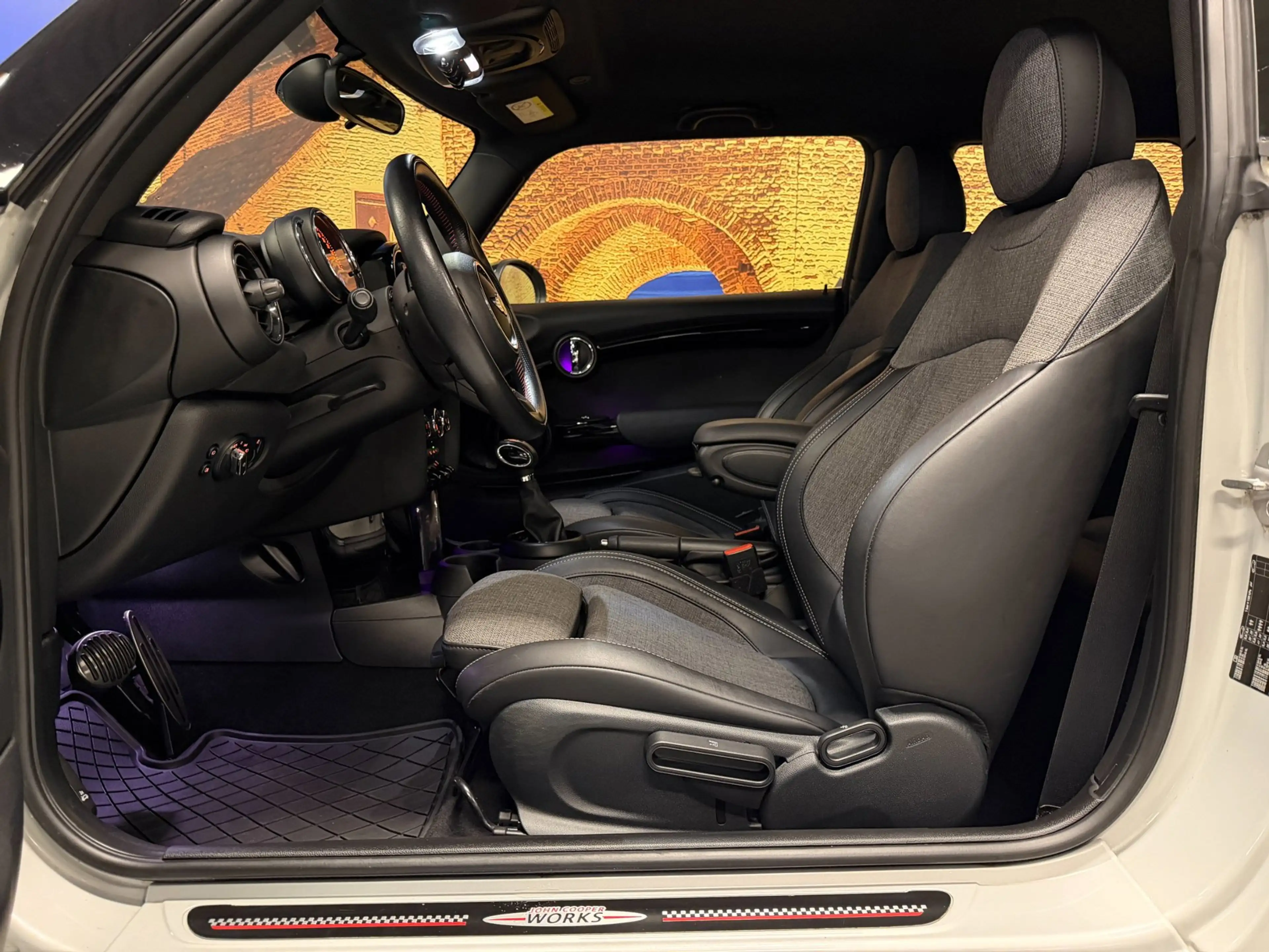 MINI John Cooper Works 1.5 Chili Serious Business JCW Automaat Navi LED P — photo 20
