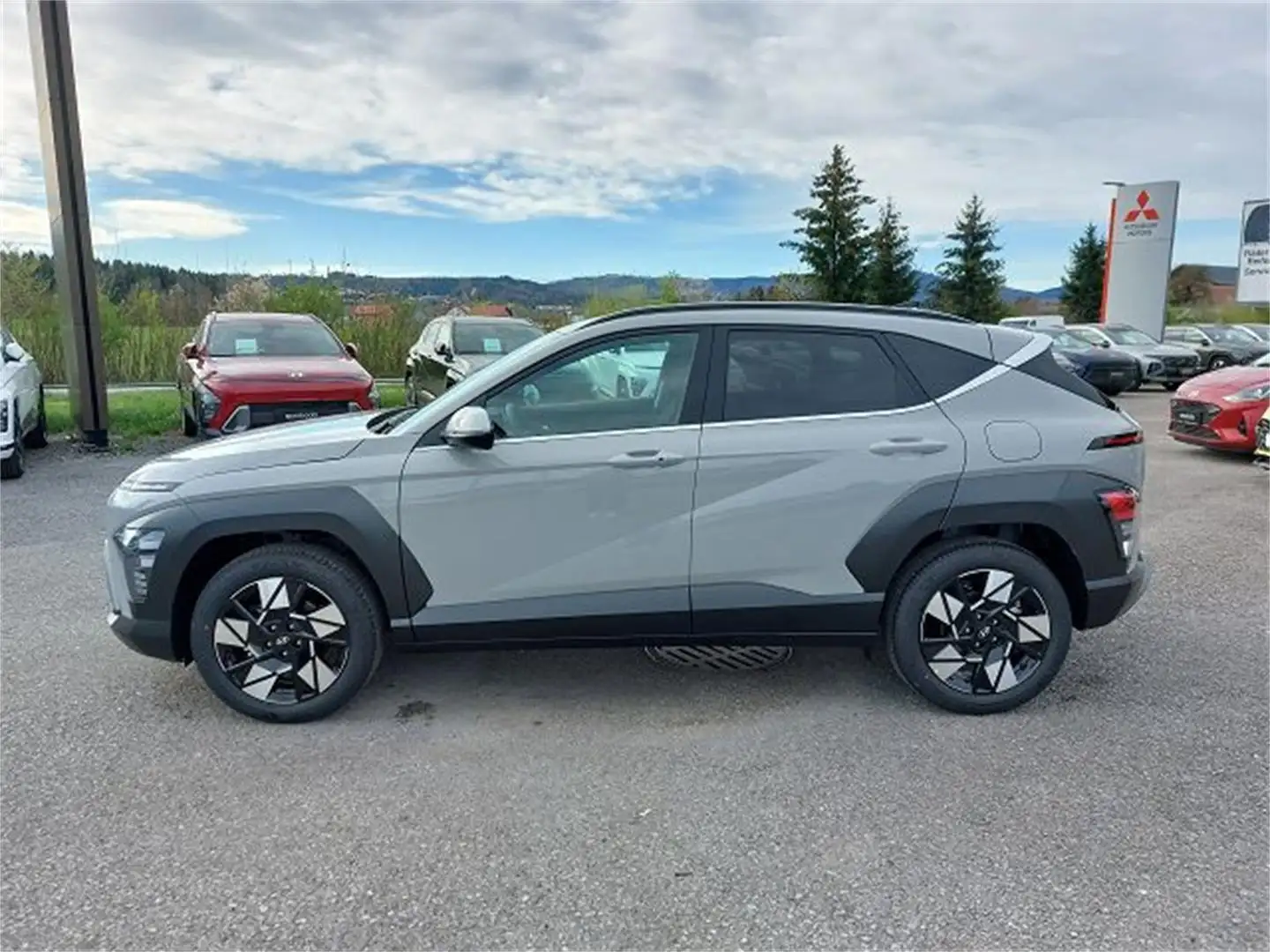 Hyundai KONA Kona (MY25) GO Plus 1.0 T-GDI 2WD k5bu1 Grau - 2