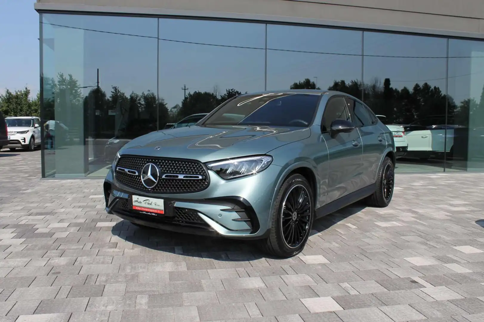 Mercedes-Benz GLC 220 d 4Matic Coupé AMG Grün - 2