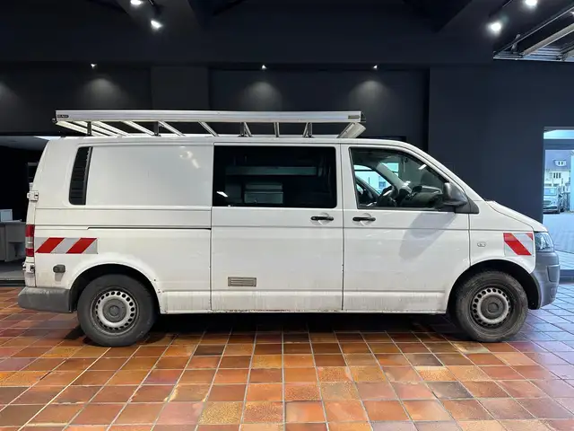 Volkswagen T5 Transporter T5 4MOTION LANG STANDHEIZUNG TEMPOMAT WERKSTATT DA