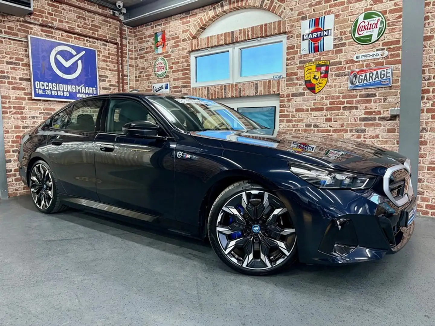 bmw i5