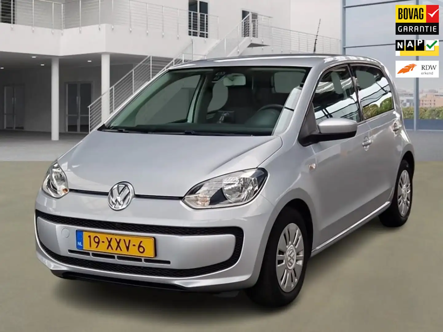 Volkswagen up! 1.0 move up! BlueMotion 1e Eig. 43.000 km +NAP NL- Gris - 1
