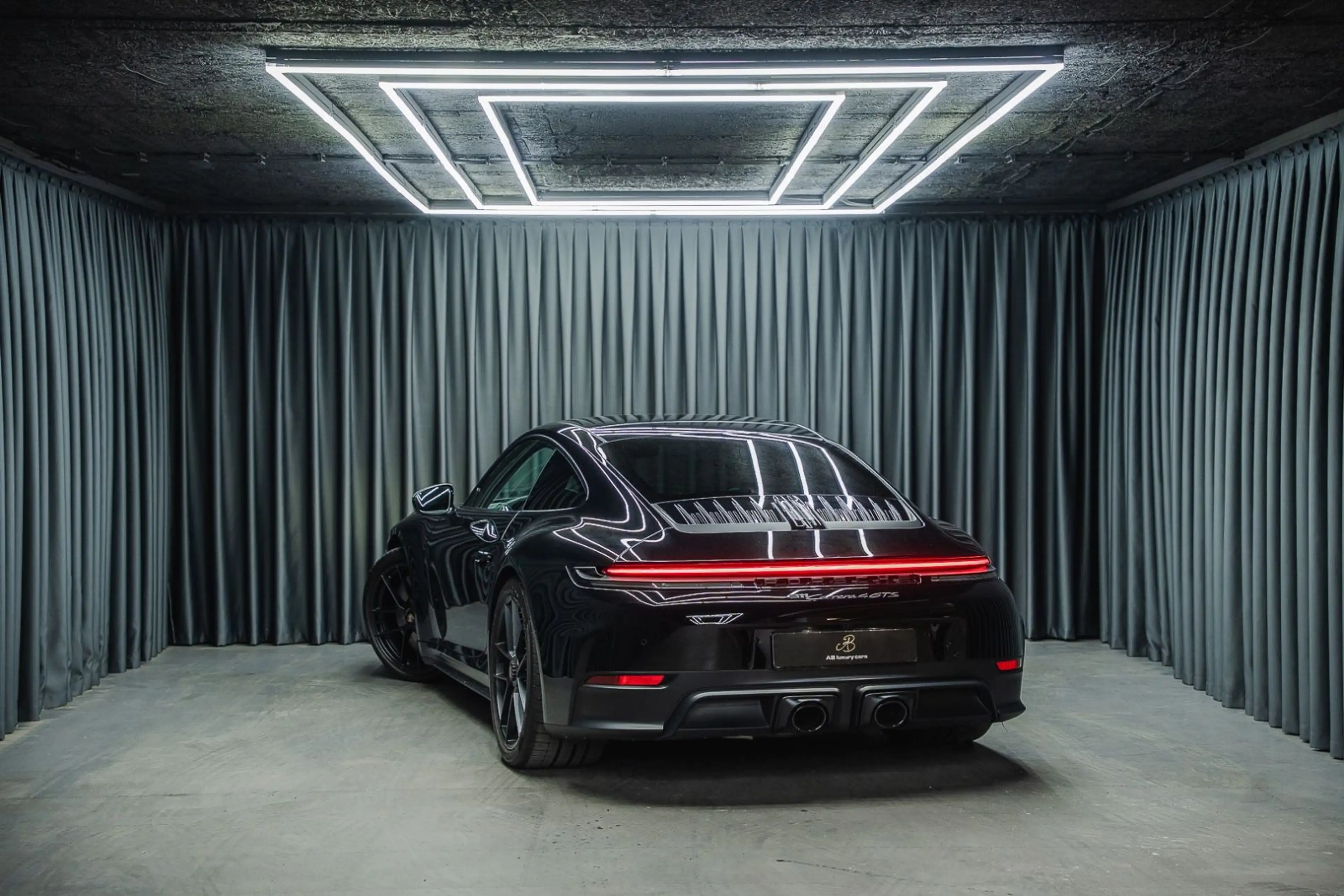 Porsche 992 Carrera 4 GTS Coupé LED*Lift*BOSE*Sportsitze — photo 4