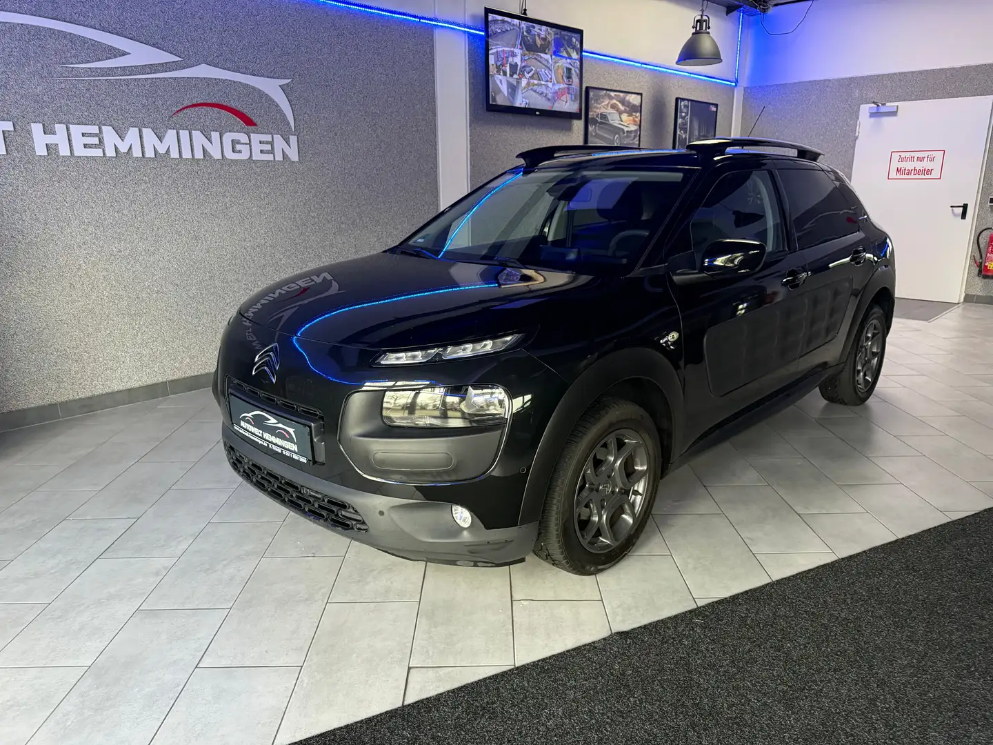 Citroen C4 Cactus 1.2 Shine*12M.Garantie*Finanzierung* Schwarz - 1