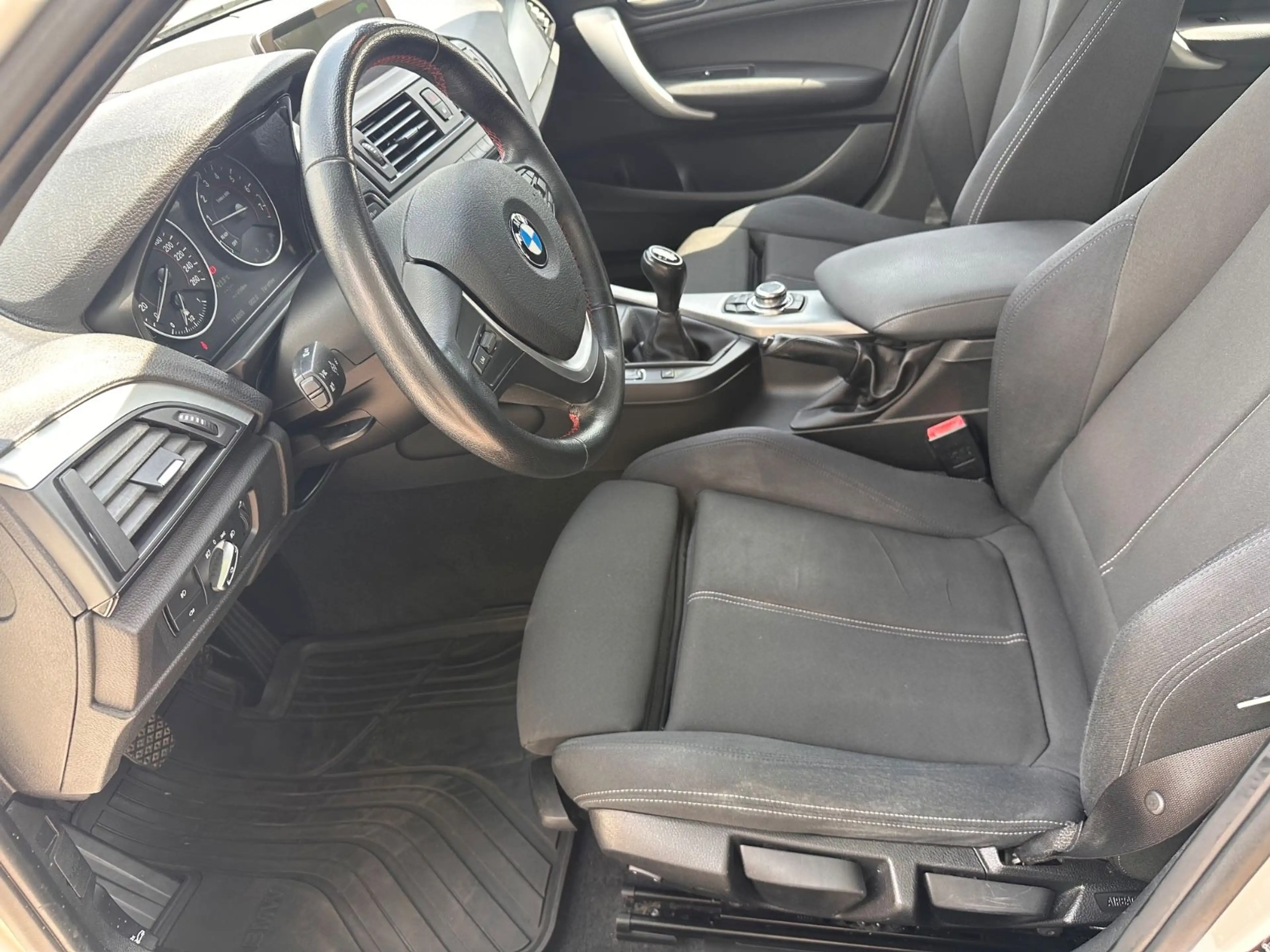 BMW 118 1 Limousine 5-trg. 118 i — photo 6