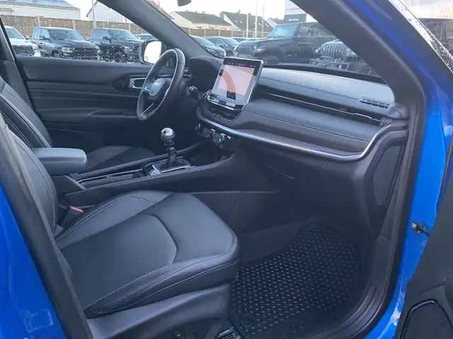 Jeep Compass view 13