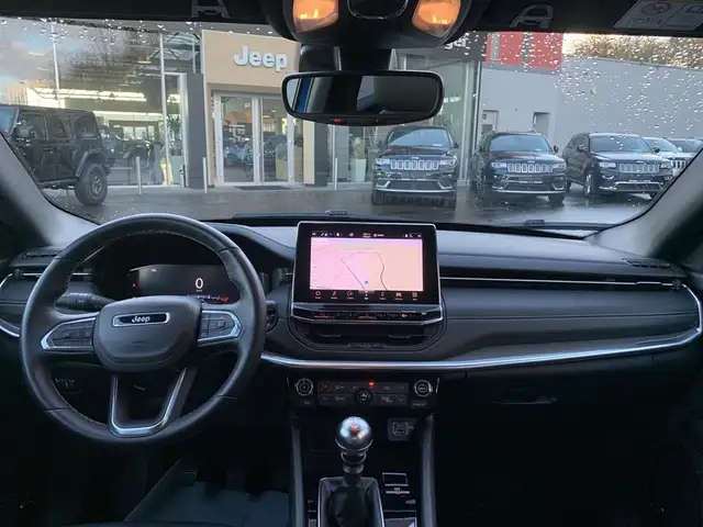 Jeep Compass view 12