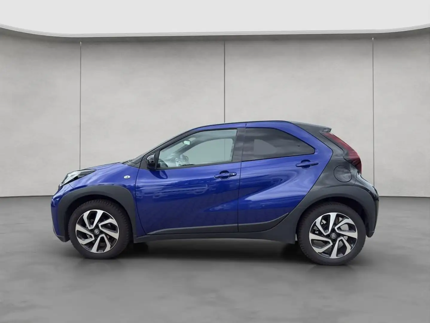 Toyota Aygo X X S-CVT Pulse Blauw - 2