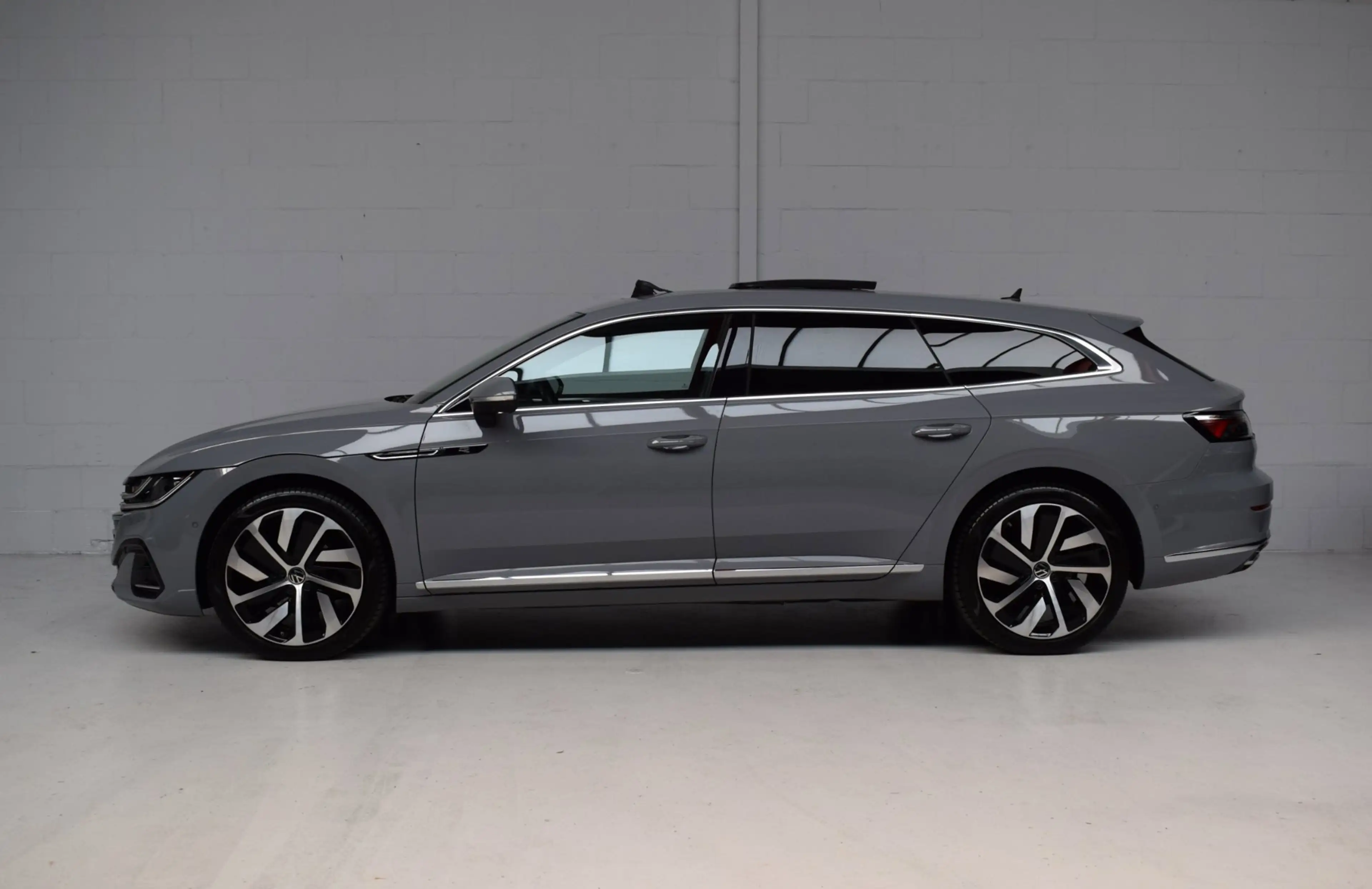 Volkswagen Arteon Shooting Brake 1.4 TSI eHybrid R-Line Business+ SO — photo 36
