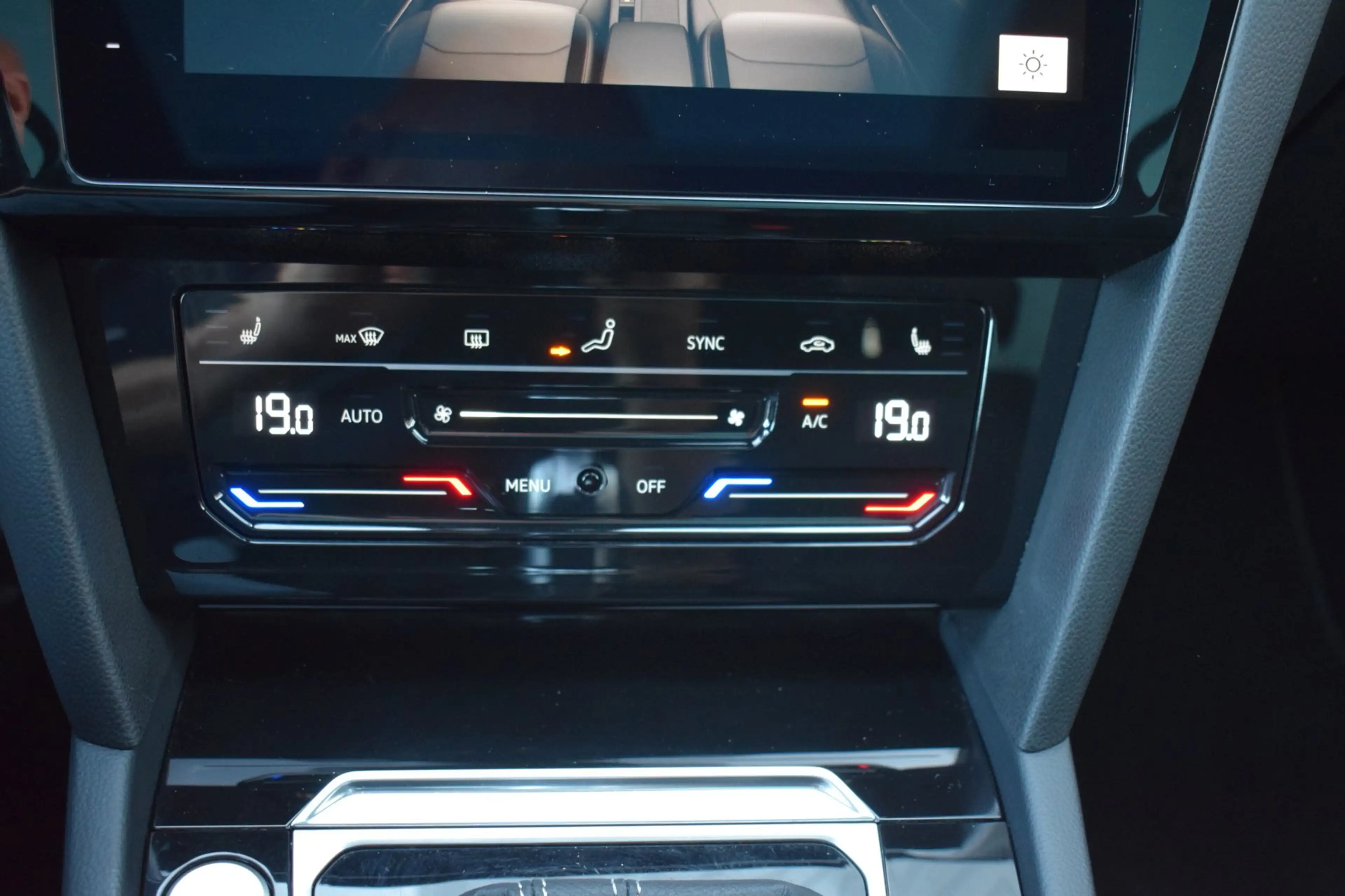 Volkswagen Arteon Shooting Brake 1.4 TSI eHybrid R-Line Business+ SO — photo 38