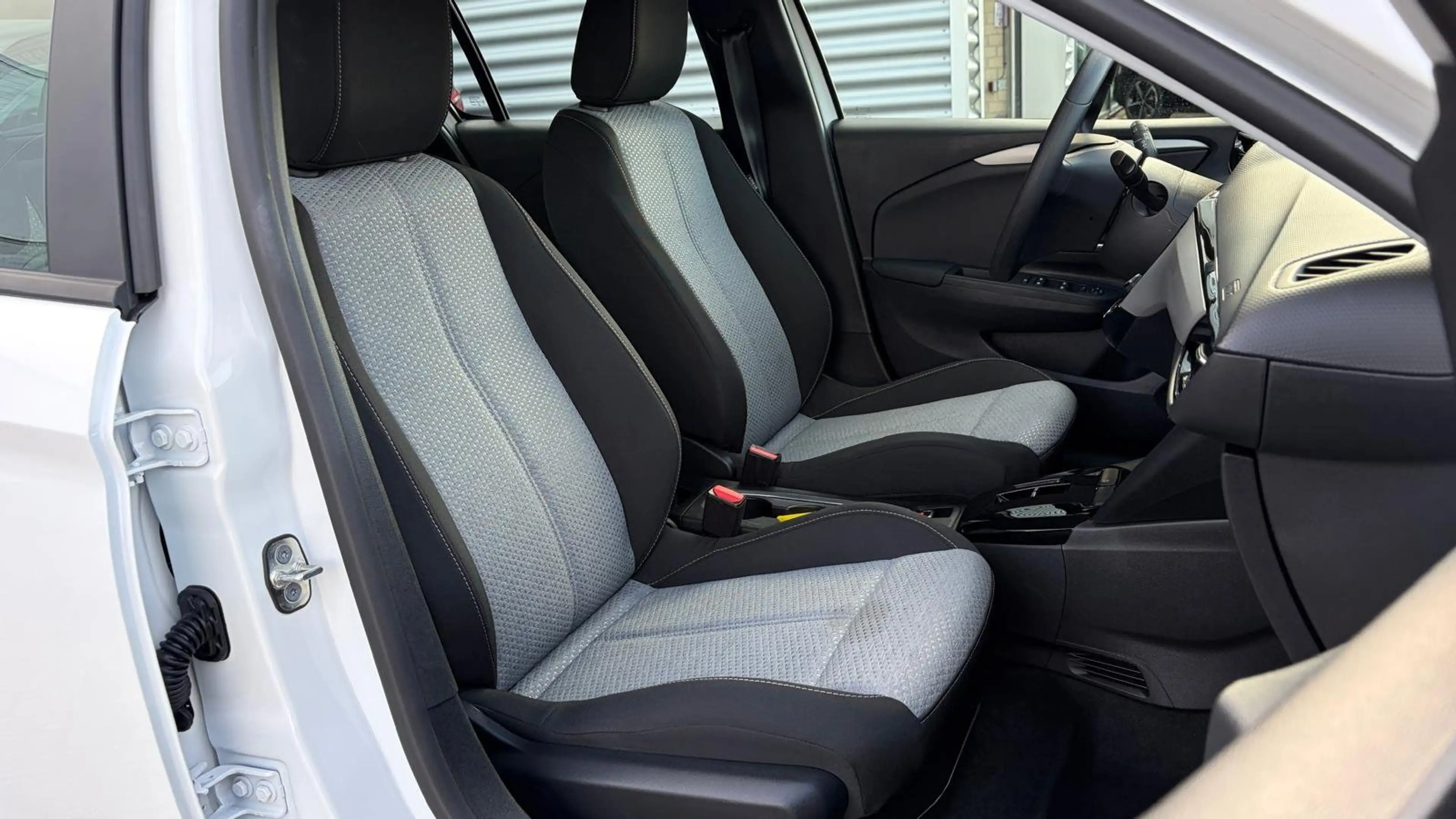 Opel Corsa-e Electric Corsa-e 50KWH 136PK BUSINESS EDITION SOH — photo 16