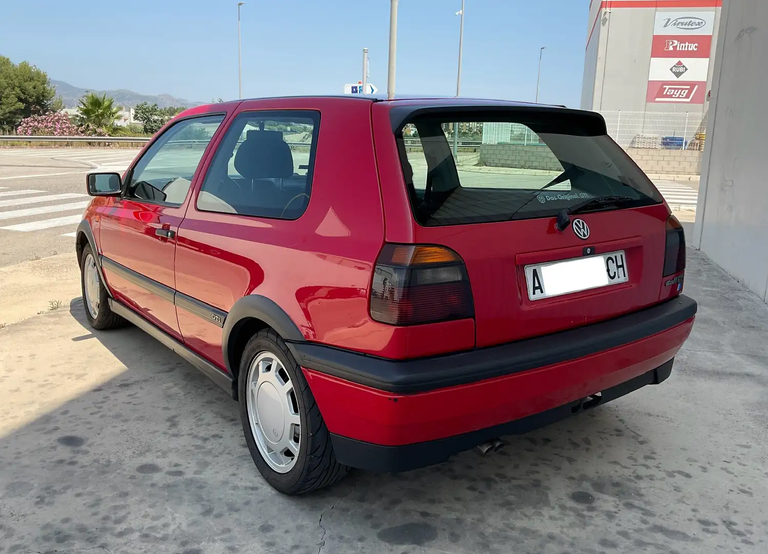 Volkswagen Golf GTI 2.0 GTi - 1