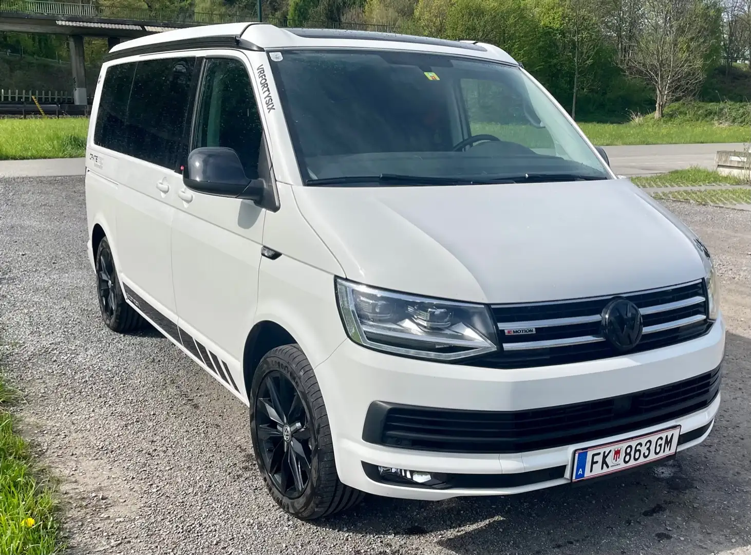 Volkswagen T6 California California Beach Edition 2,0 TDI 4Motion BMT DSG Beach Edition Weiß - 2