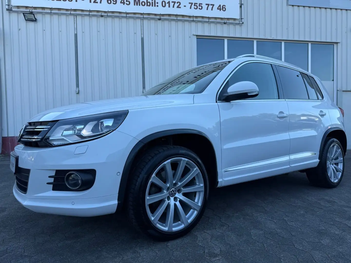 Volkswagen Tiguan 2.0 TDI 130kW DSG R-Line/4Motion/LED/KAM Weiß - 2
