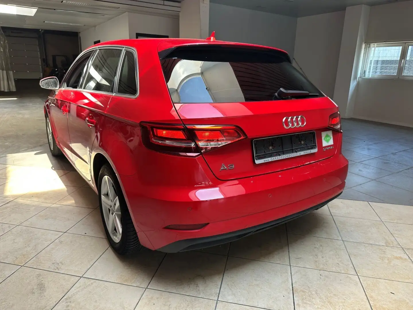 Audi A3 Sportback CNG 1.4 TFSI Rood - 2