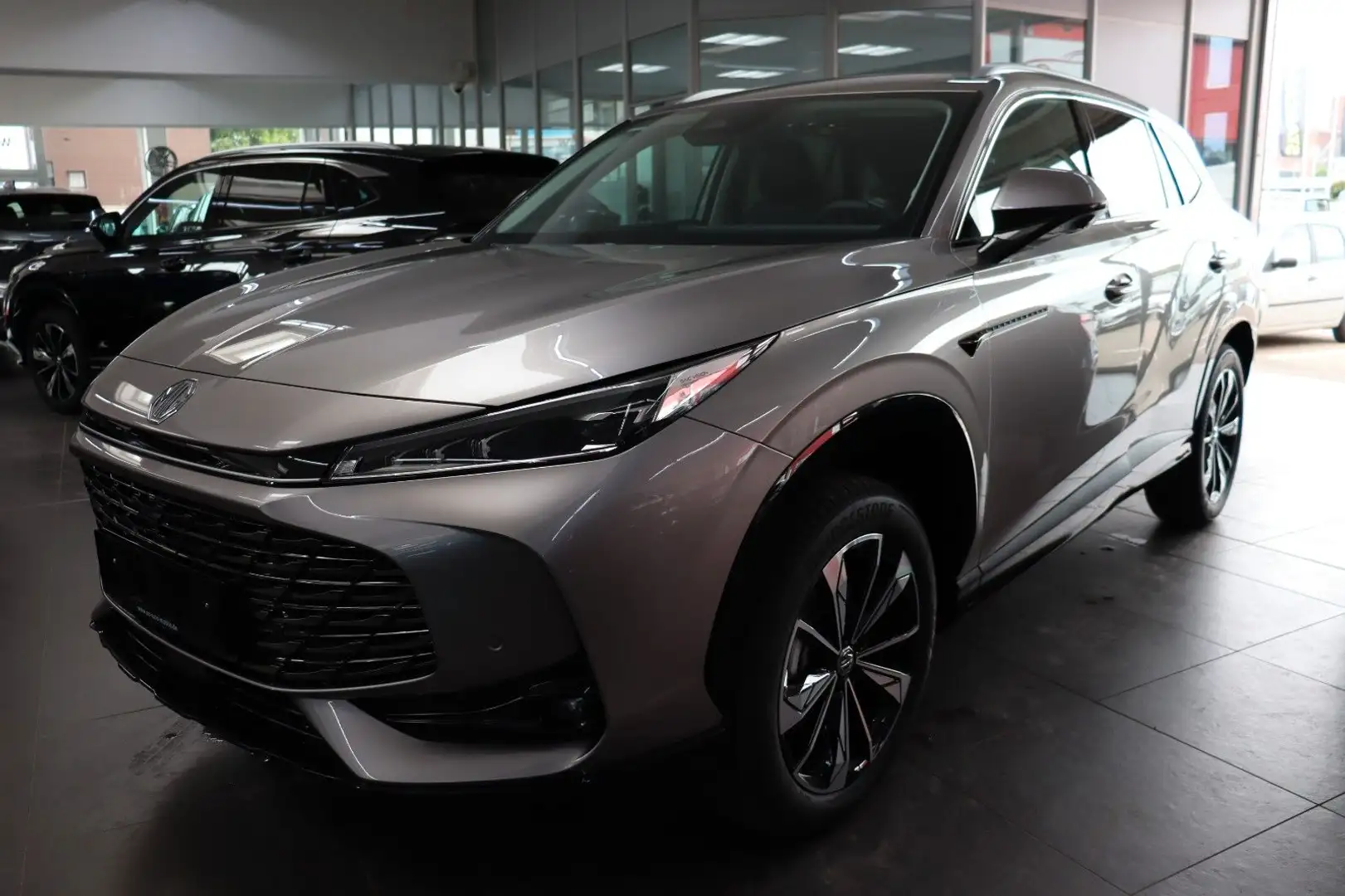 MG HS 1.5 AT Luxury MY25 360° ACC LED Leder AKTION Срібний - 1