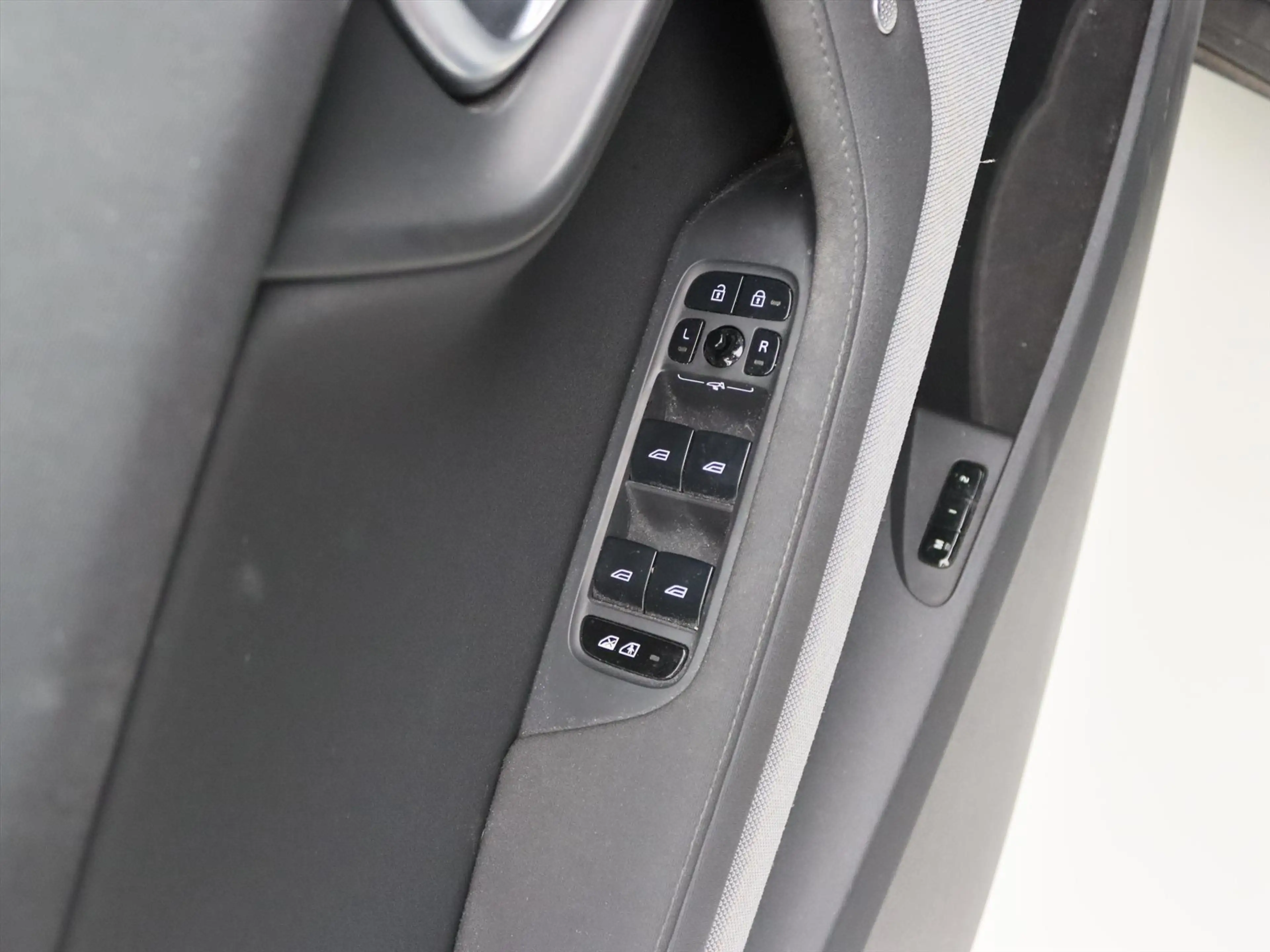 Polestar 2 Long Range Dual Motor 408PK 78kWh 91% SoH [ PILOT — photo 36